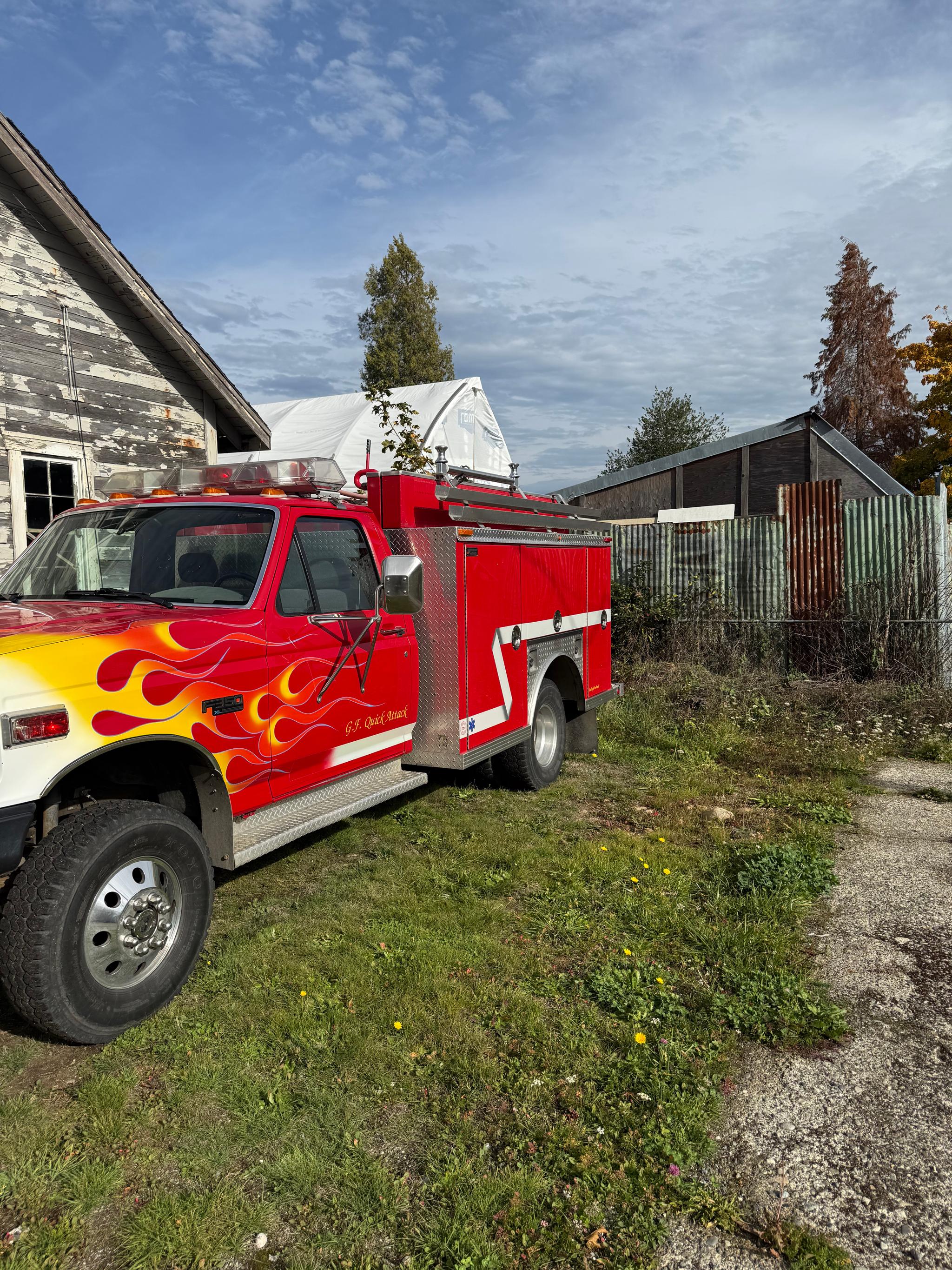 1995 Ford F-350 4x4 Brush Truck - image 3