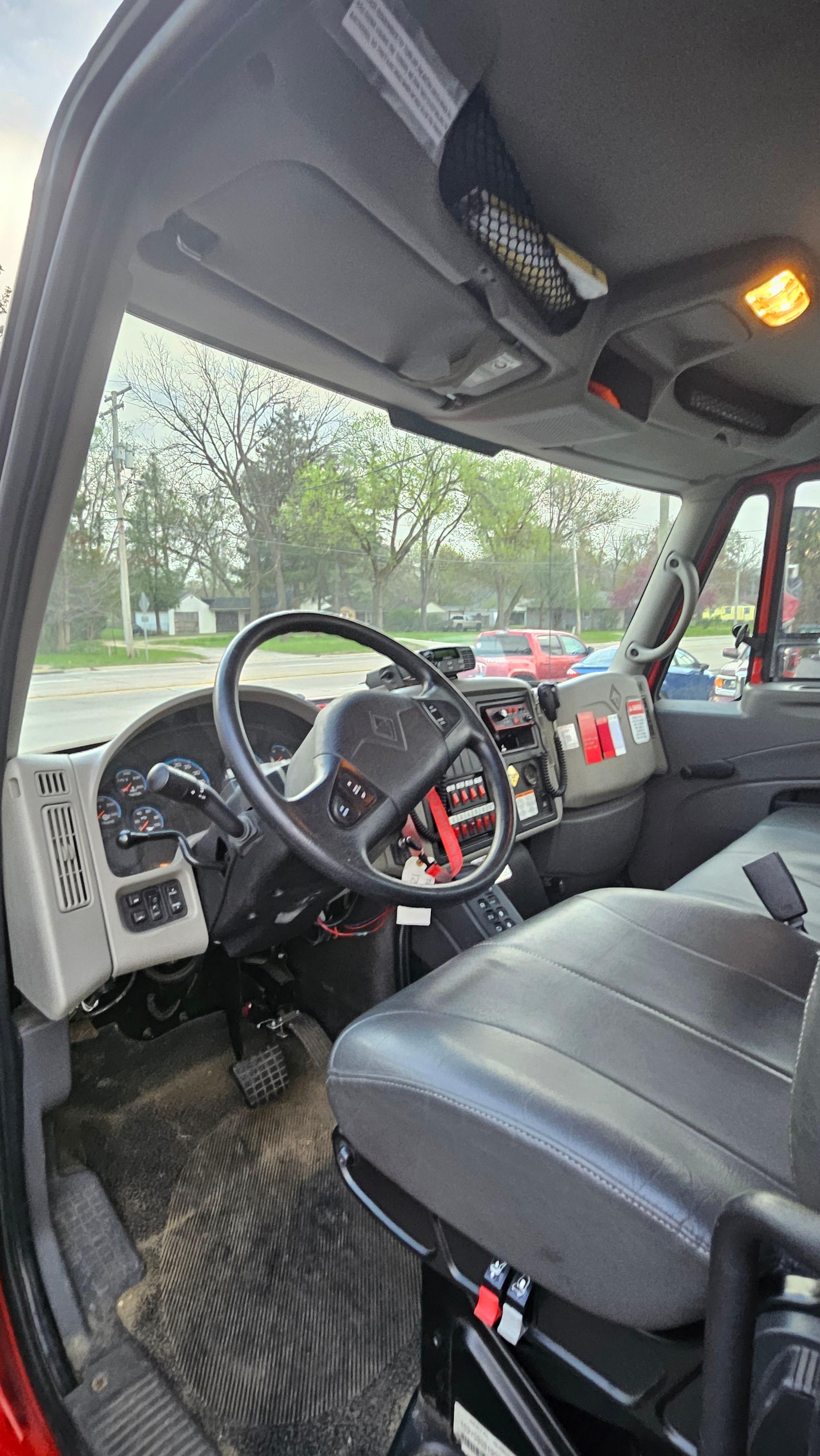 2007 International 4400 SBA 4x2 Tanker/Tender - image 11