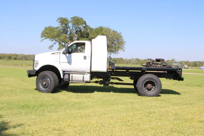 2016 Ford F-750 4x4 Brush Truck — photo 8