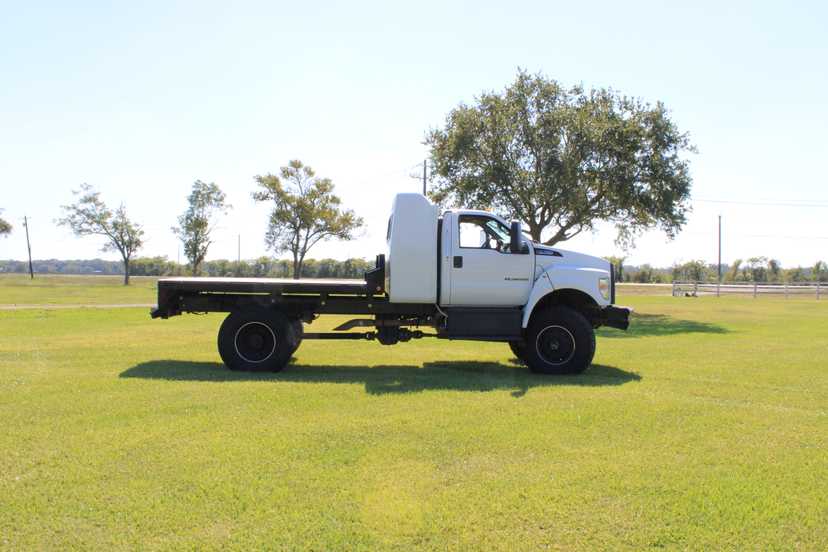 2016 Ford F-750 4x4 Brush Truck — photo 4
