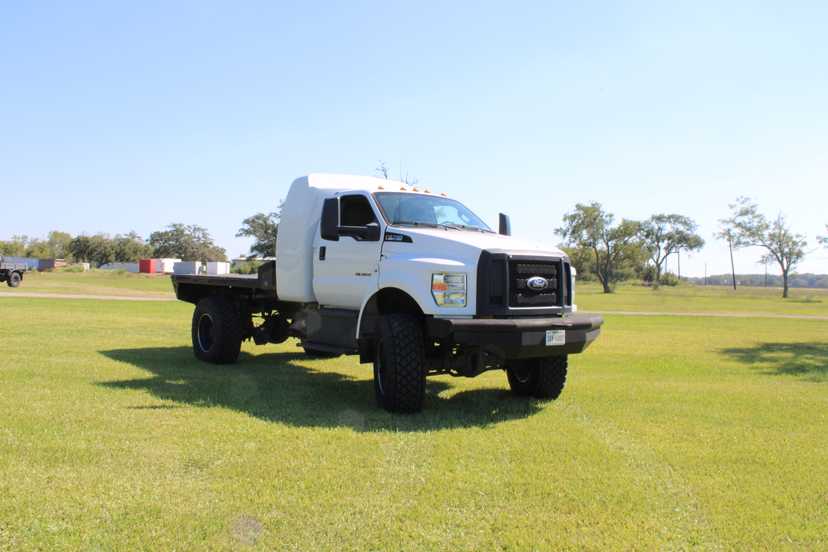 2016 Ford F-750 4x4 Brush Truck — photo 3