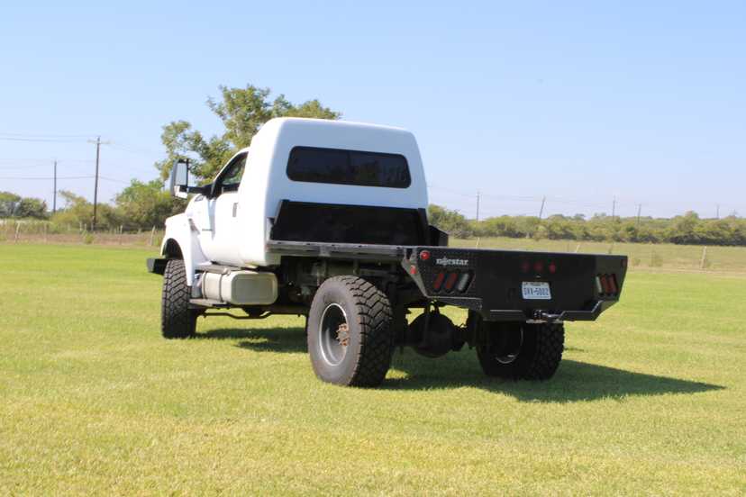 2016 Ford F-750 4x4 Brush Truck — photo 7