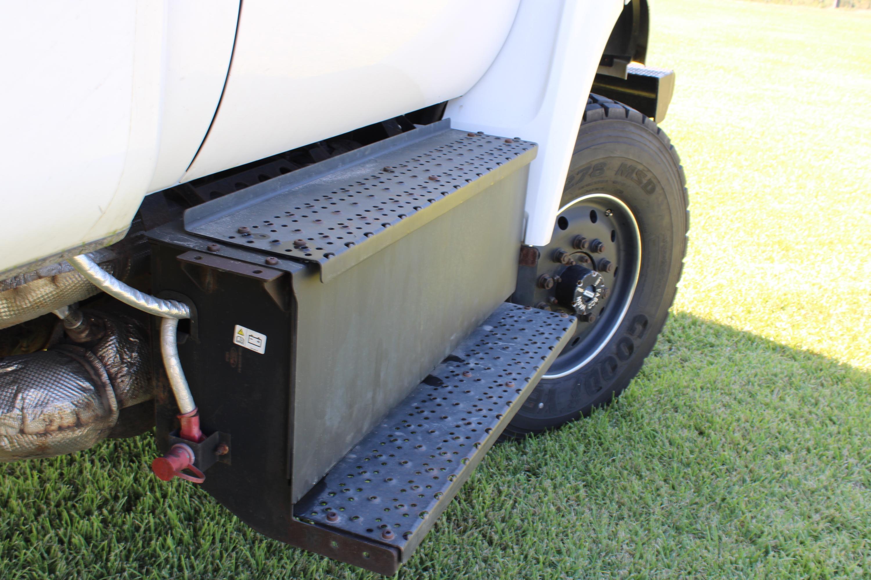 2016 Ford F-750 4x4 Brush Truck - image 21