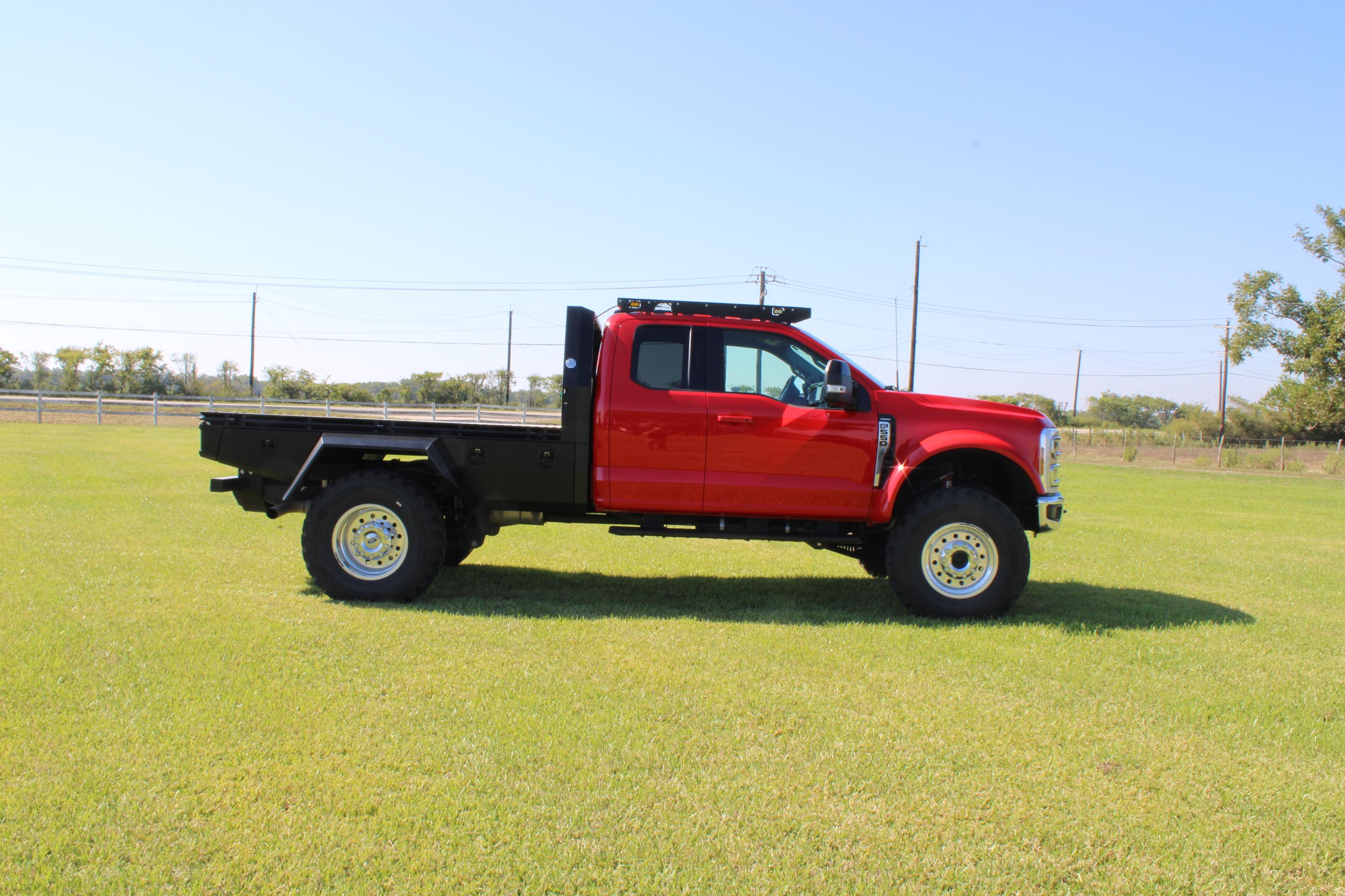 2023 Ford F550 4x4 Brush Truck - image 4