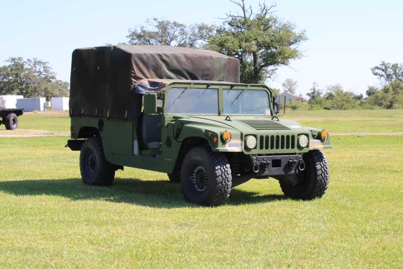2013 AM General HMMWV M1097A2 4x4 Brush Truck — photo 3