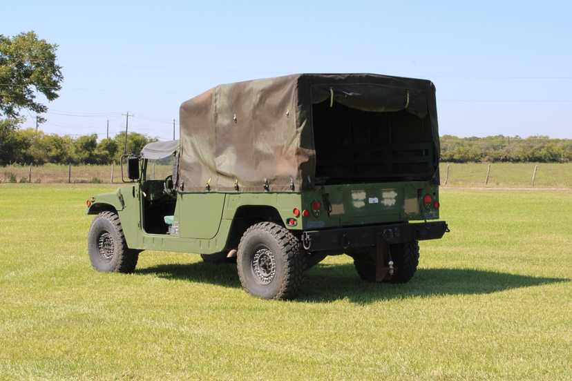 2013 AM General HMMWV M1097A2 4x4 Brush Truck — photo 7