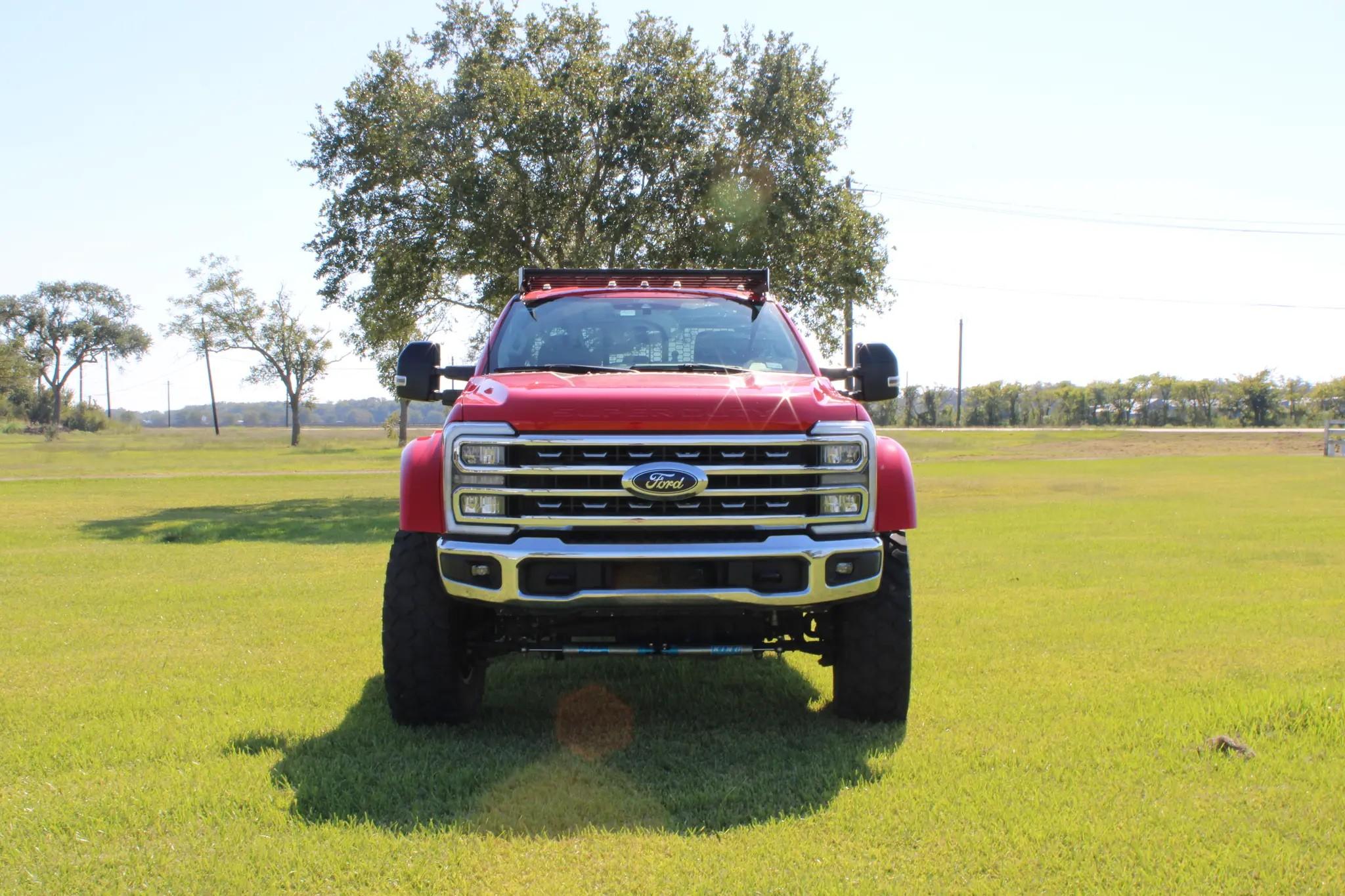 2023 Ford F550 4x4 Brush Truck - image 2
