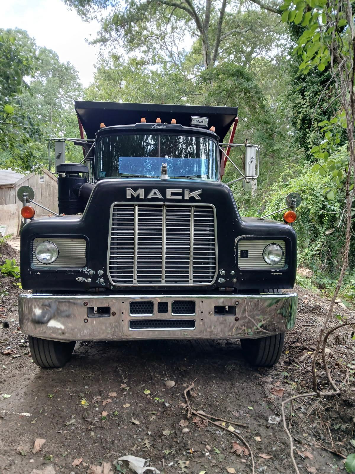 1985 Mack RS688st Dump Truck - image 1