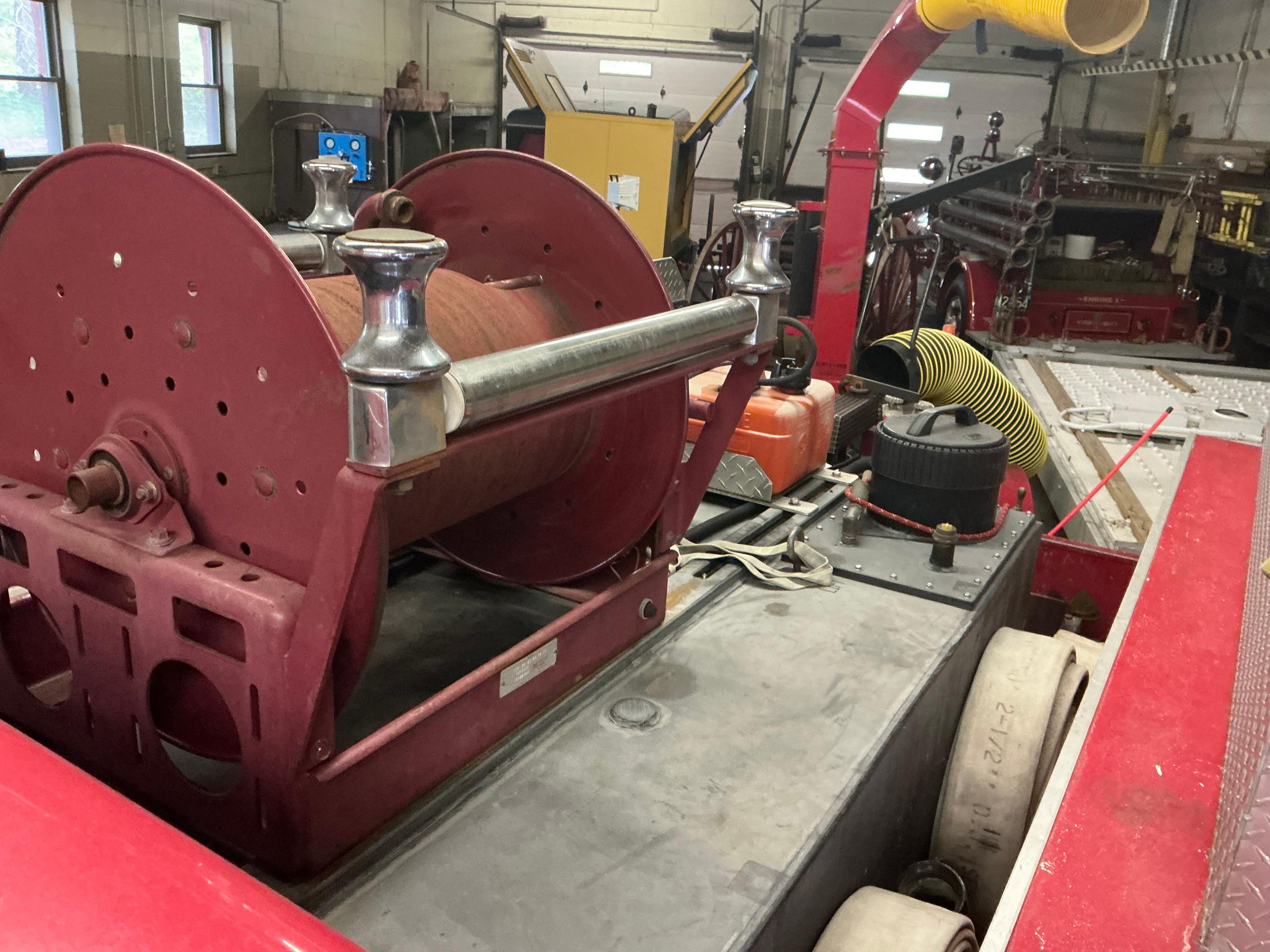 Brush Tank/Pump with Utility Body - image 6