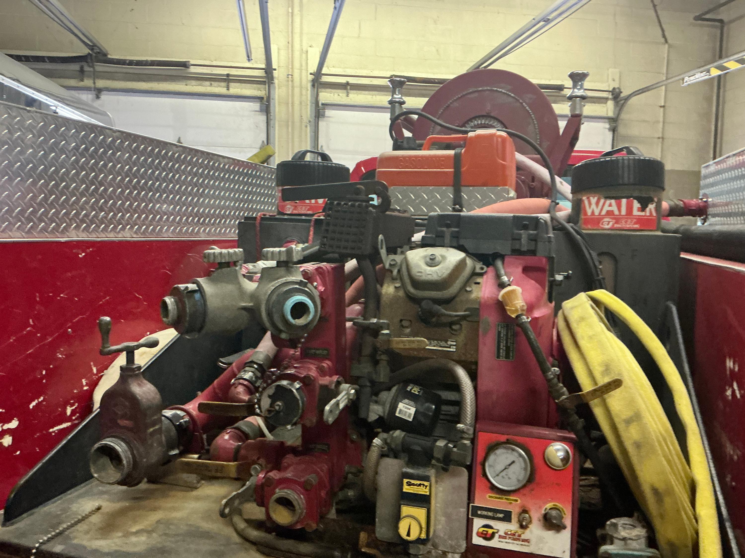 Brush Tank/Pump with Utility Body - image 10