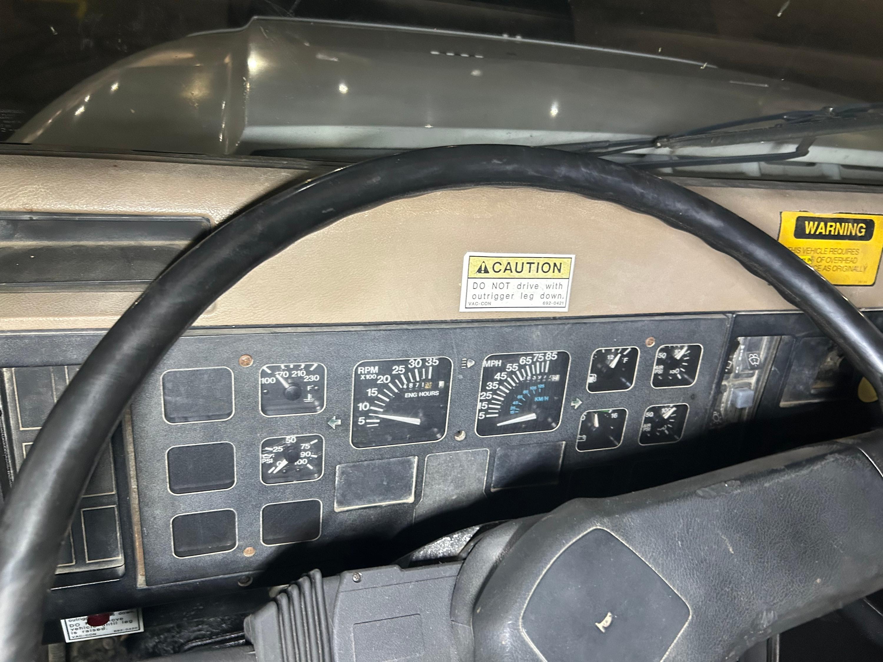 1991 International Amthor Septic - image 6