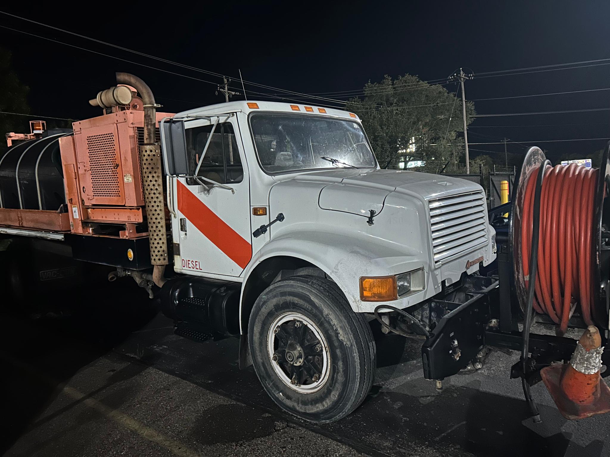1991 International Amthor Septic - image 2