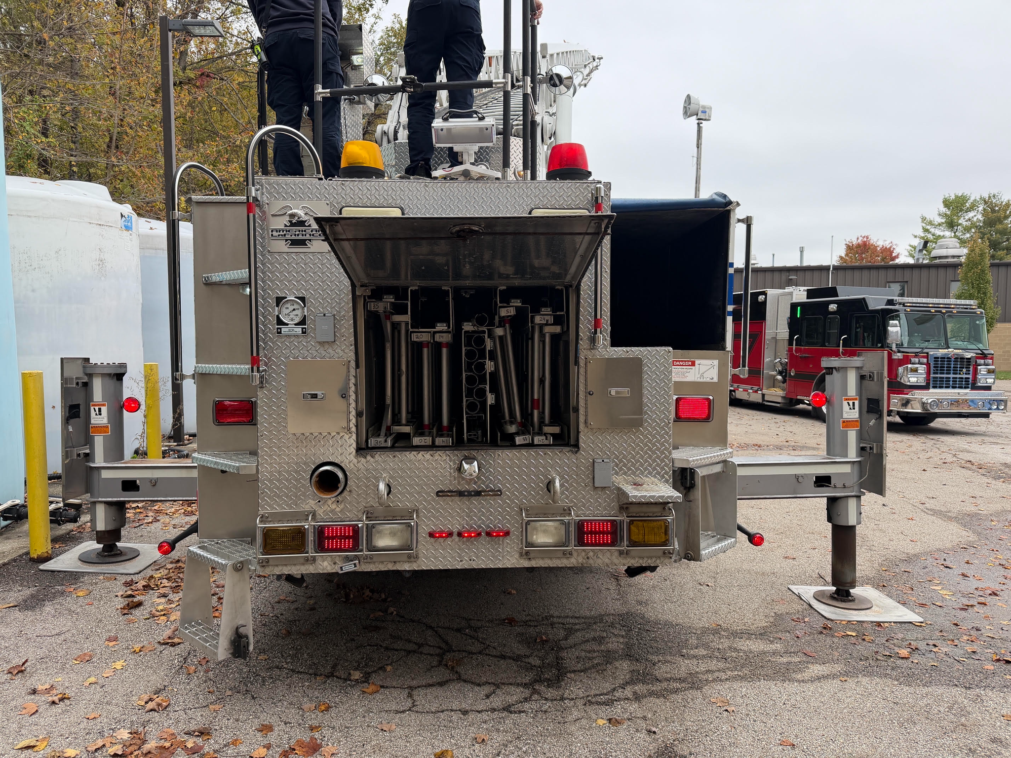 2003 American LaFrance 103' Quint - image 5