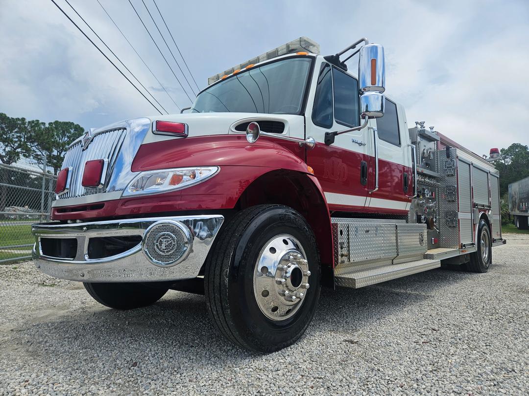 2009 International 4400 Rosenbauer Pumper