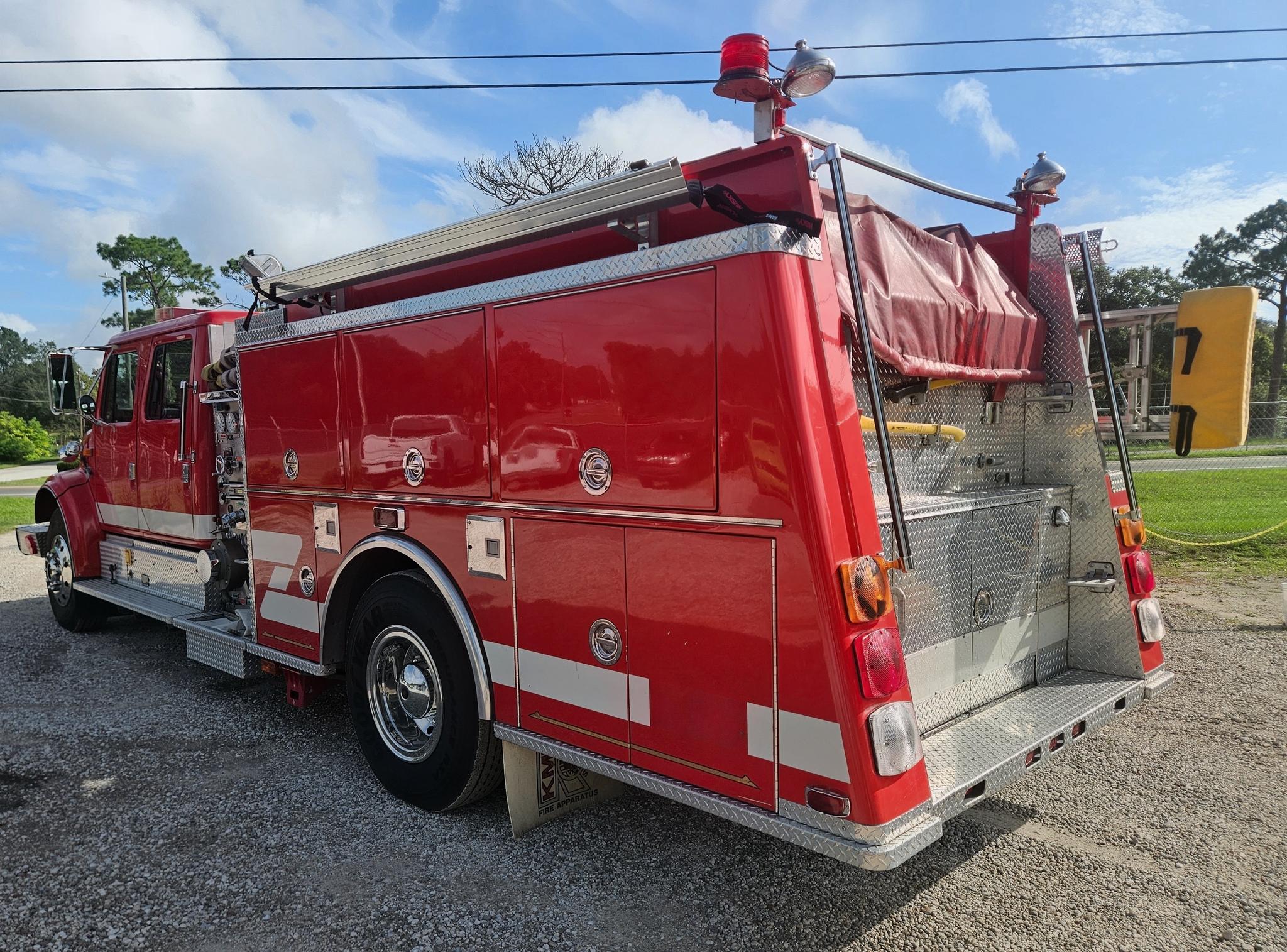 1996 KME International Pumper - image 2