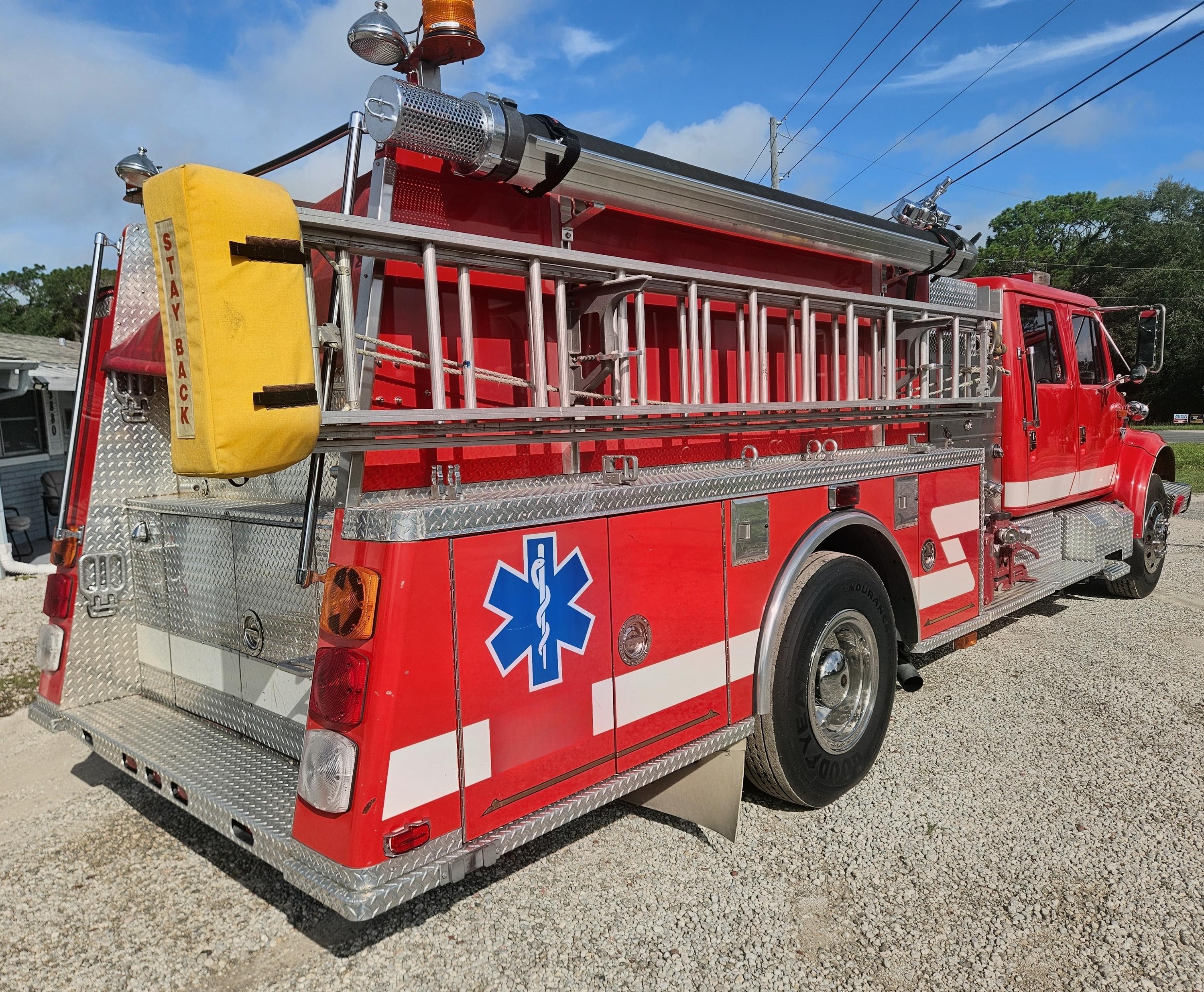 1996 KME International Pumper - image 3