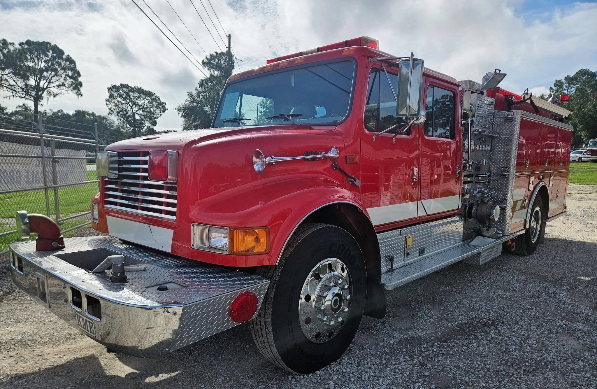 1996 KME International Pumper - image 5