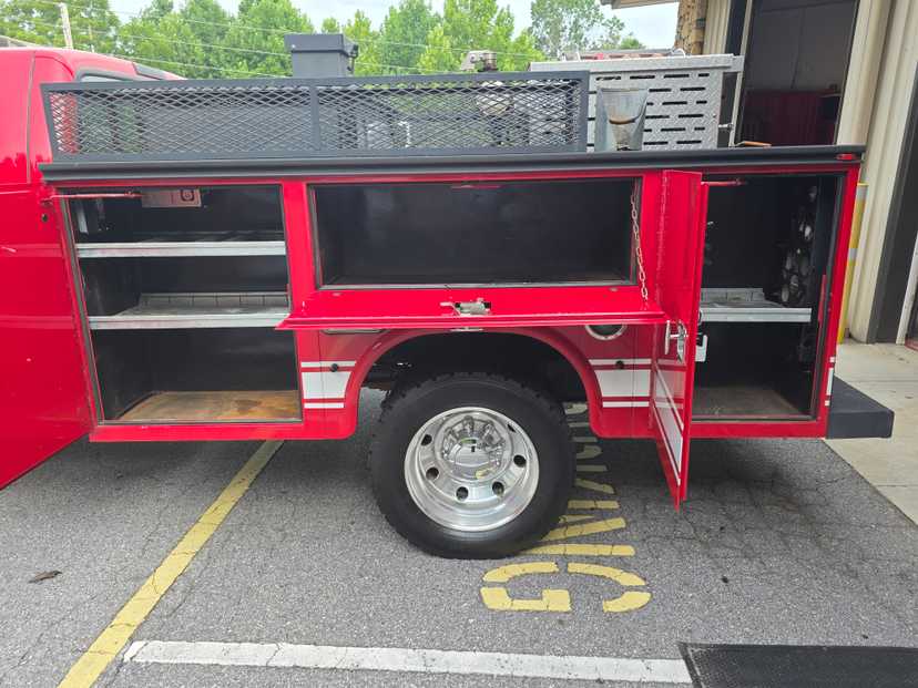 2004 Ford F-550 4x4 Brush Truck — photo 7