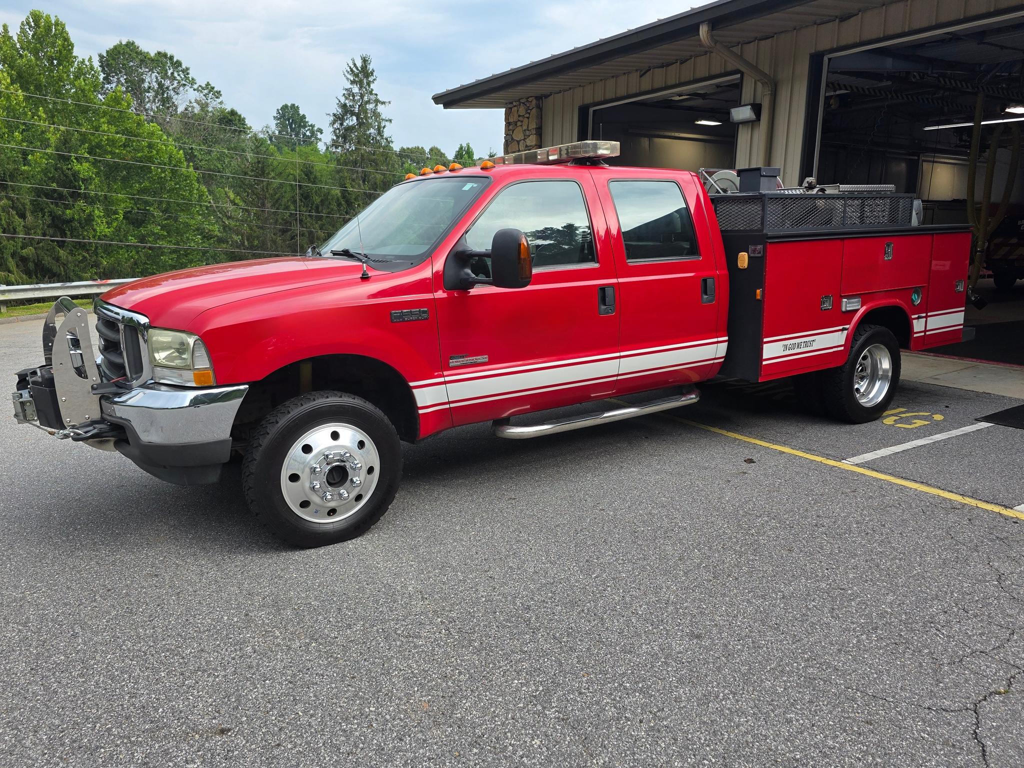 2004 Ford F-550 4x4 Brush Truck - image 1