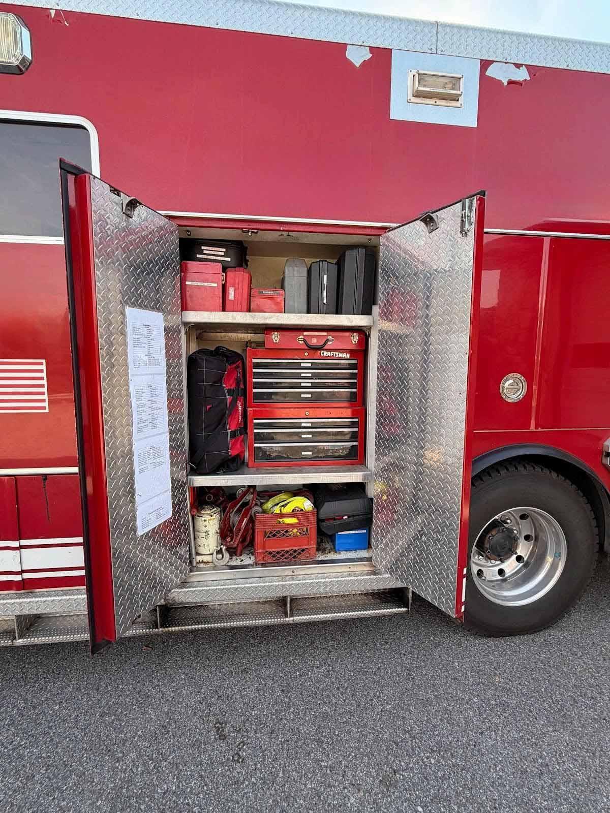 2000 Mack Heavy Rescue - image 13