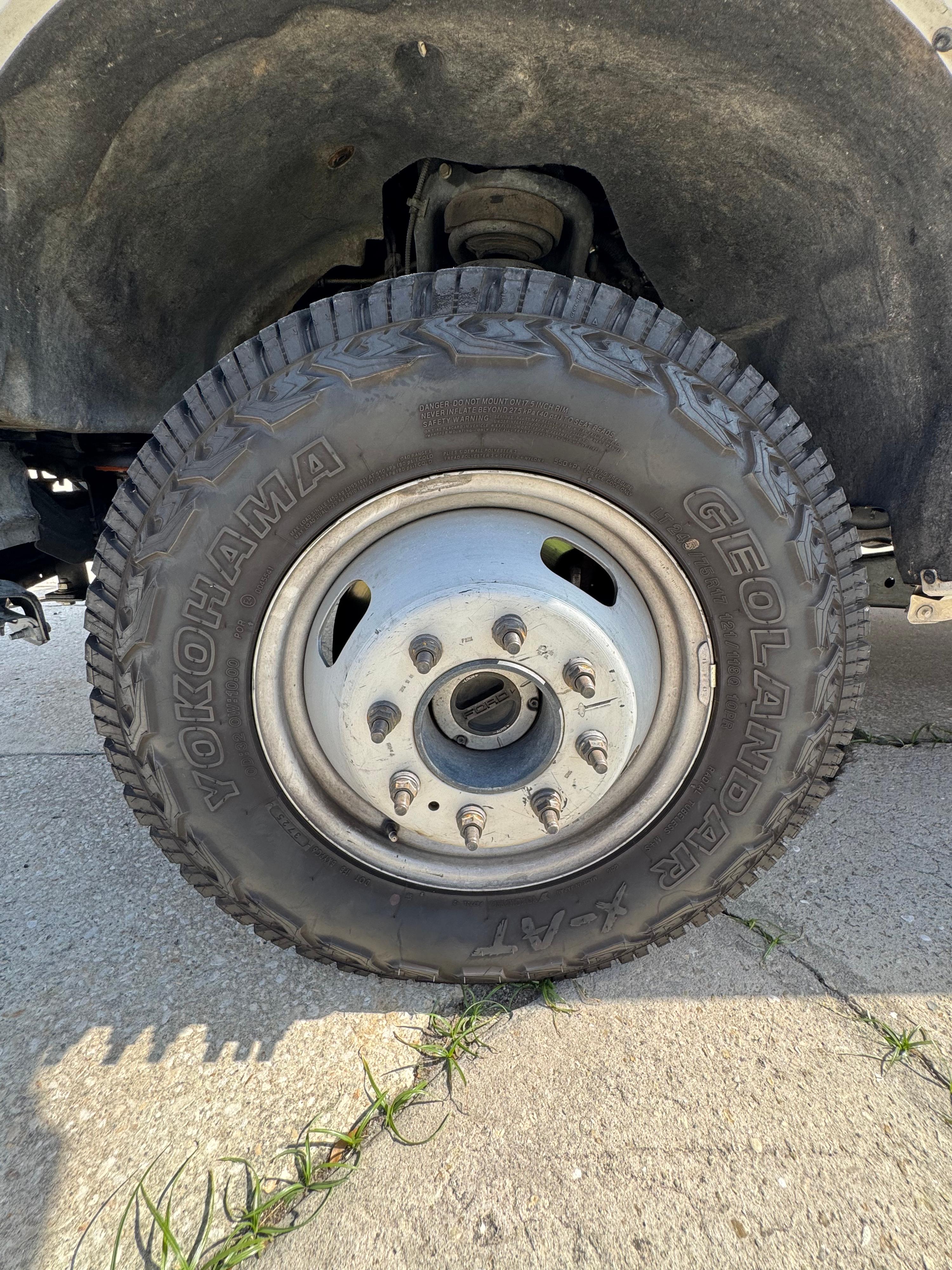 2015 Ford Super Duty 4x4 Brush Truck - image 28