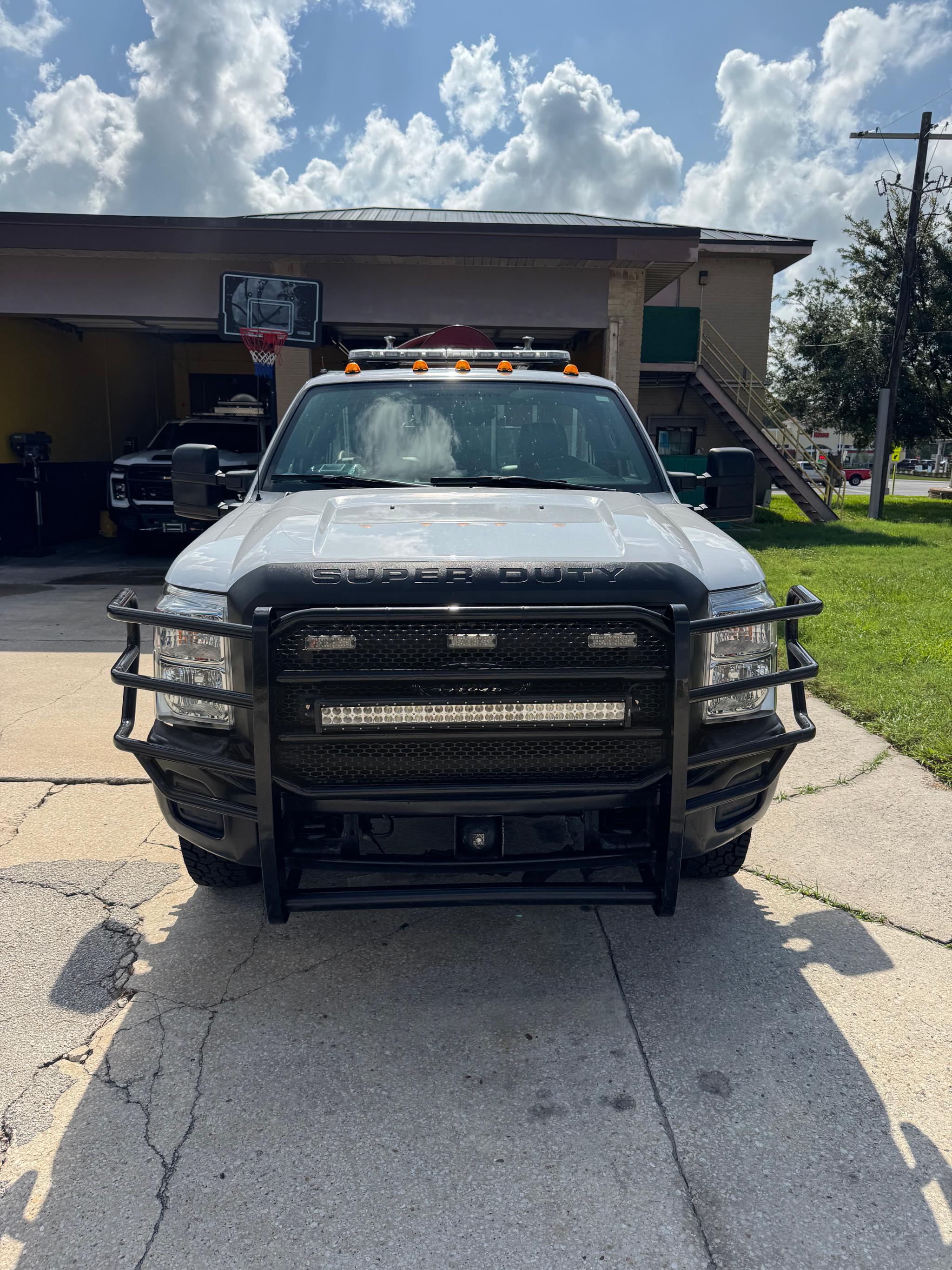 2015 Ford Super Duty 4x4 Brush Truck - image 3
