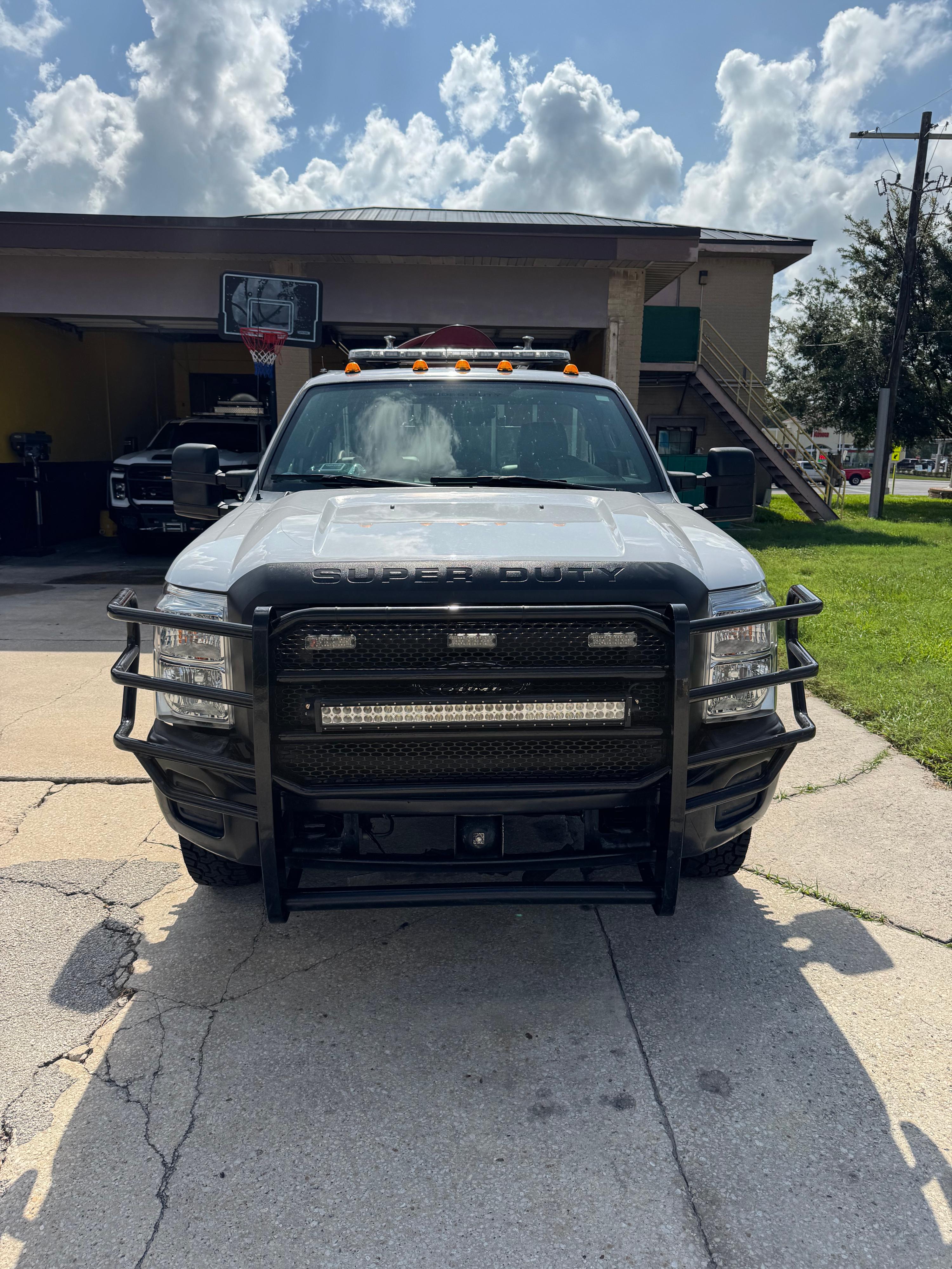 2015 Ford Super Duty 4x4 Brush Truck - image 3
