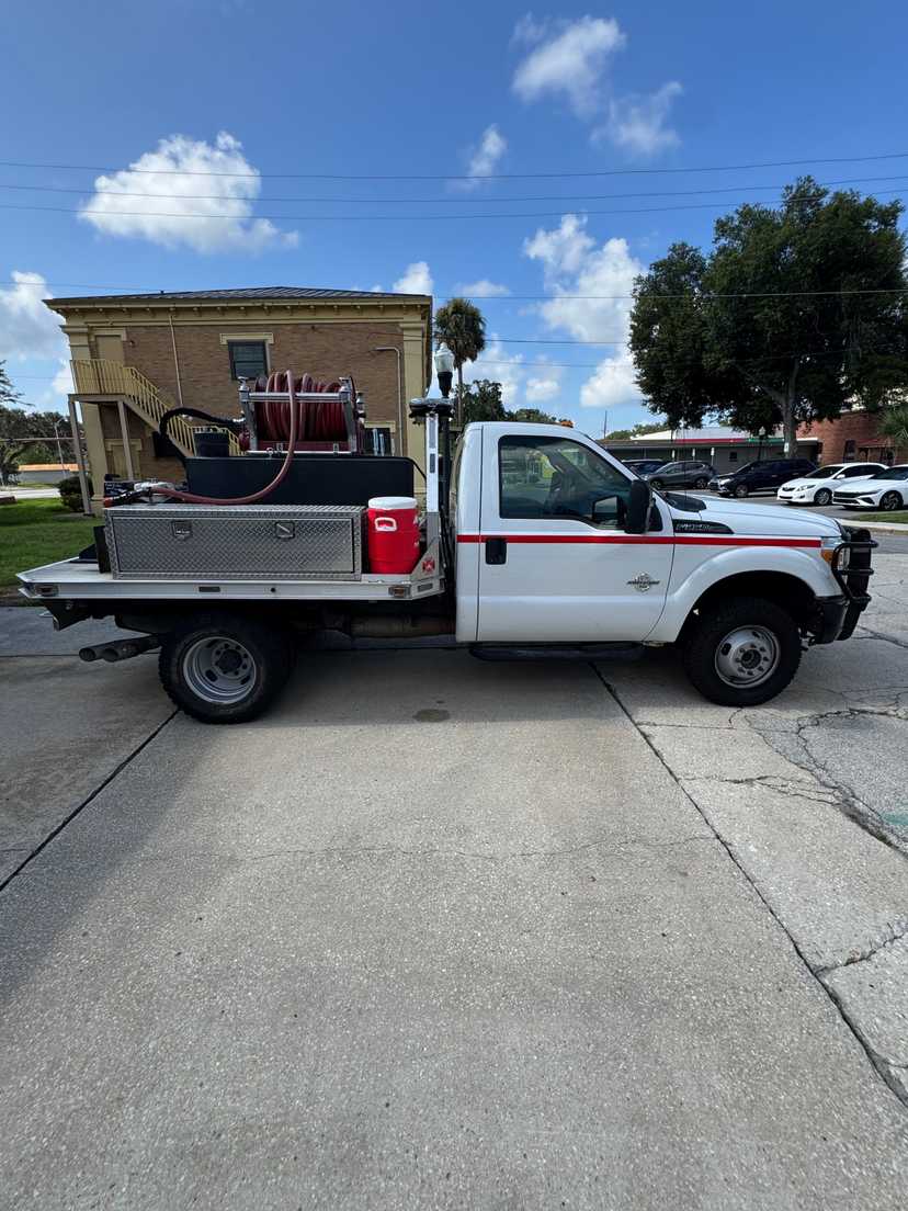2015 Ford Super Duty 4x4 Brush Truck — photo 4