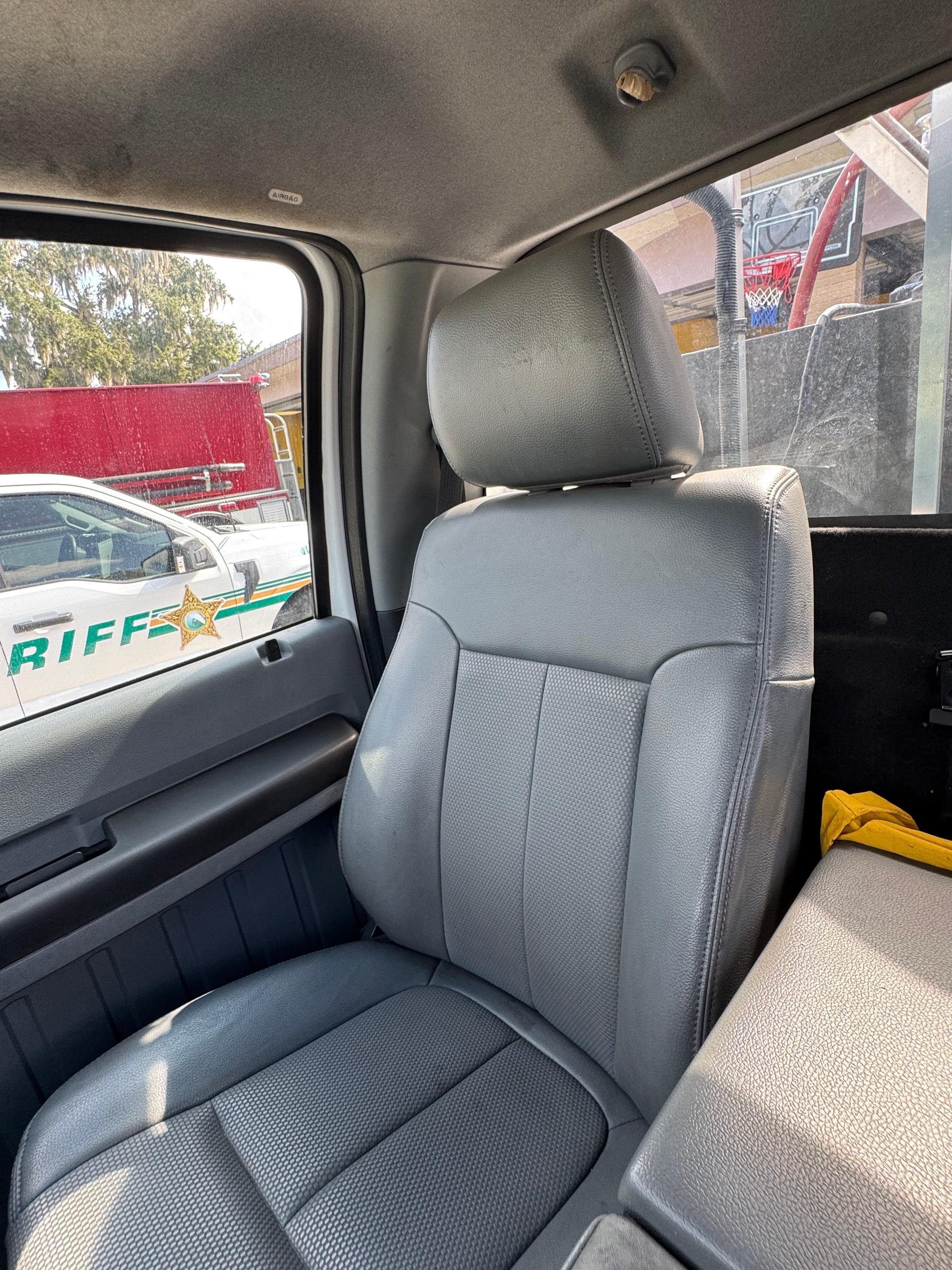 2015 Ford Super Duty 4x4 Brush Truck - image 18