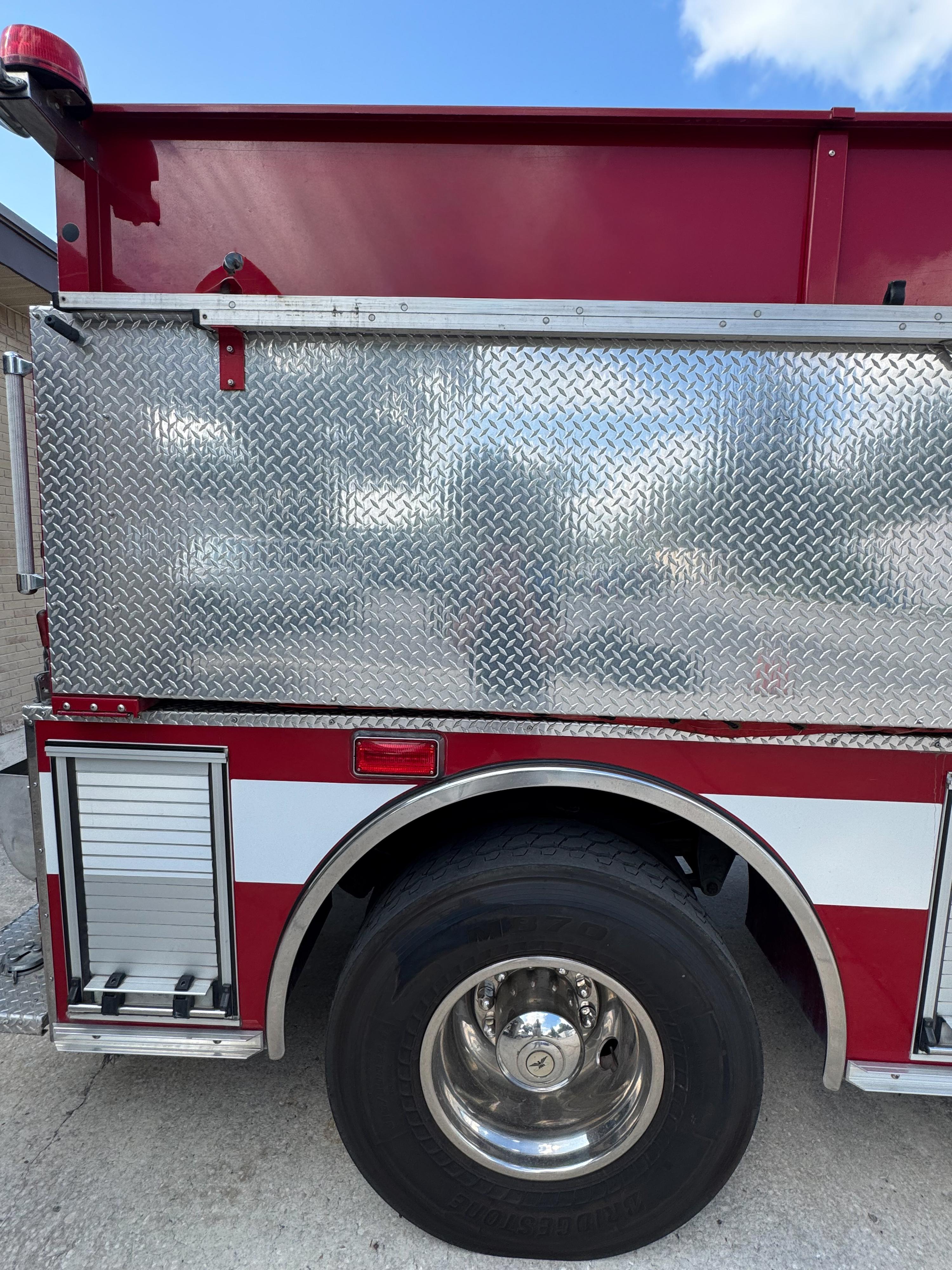 2005 Pierce Kenworth Tanker - image 18