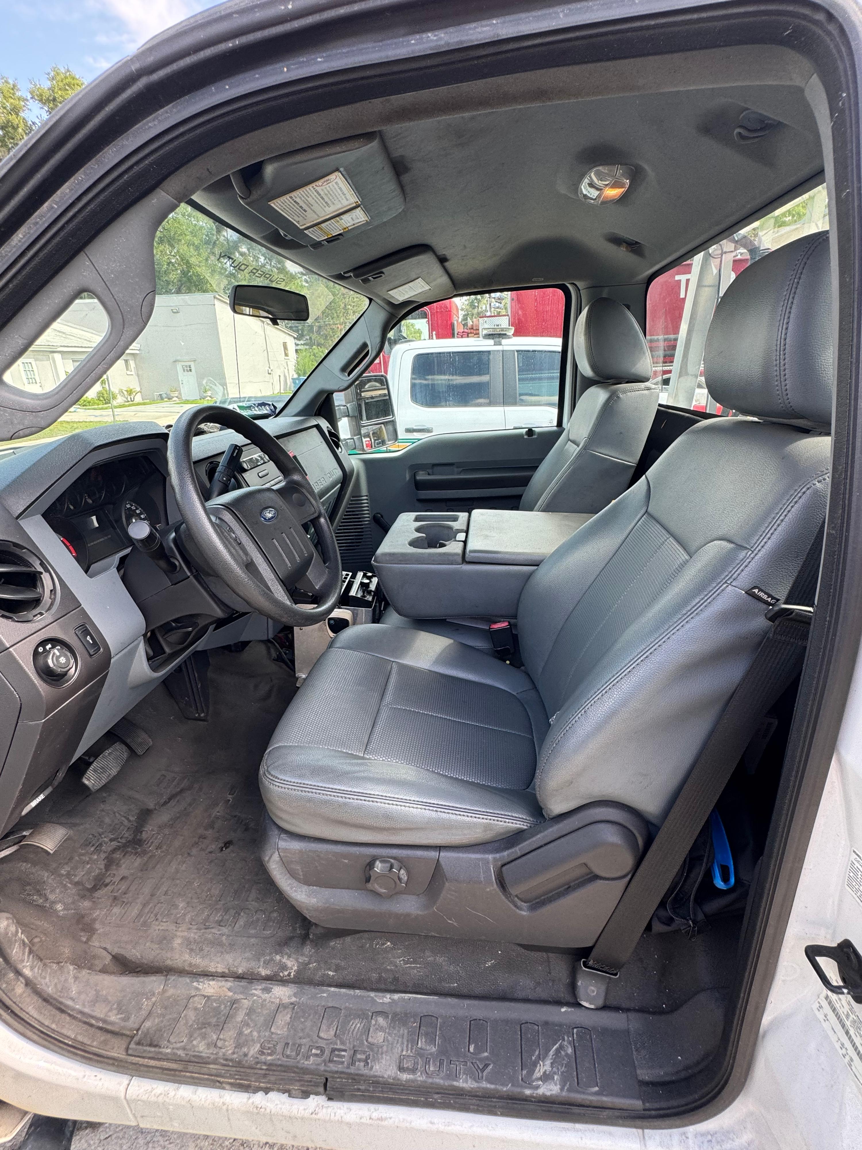 2015 Ford Super Duty 4x4 Brush Truck - image 14