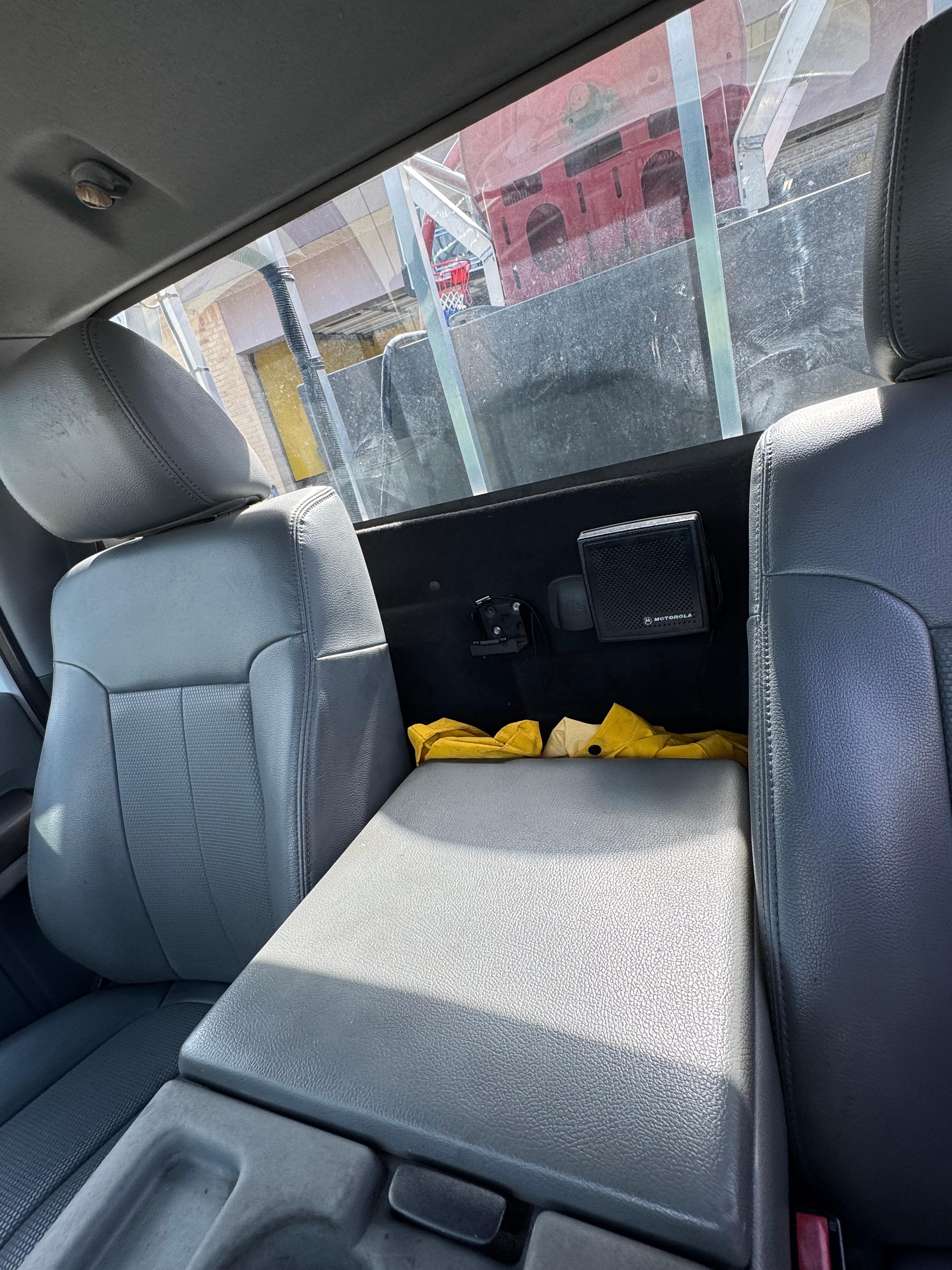 2015 Ford Super Duty 4x4 Brush Truck - image 17