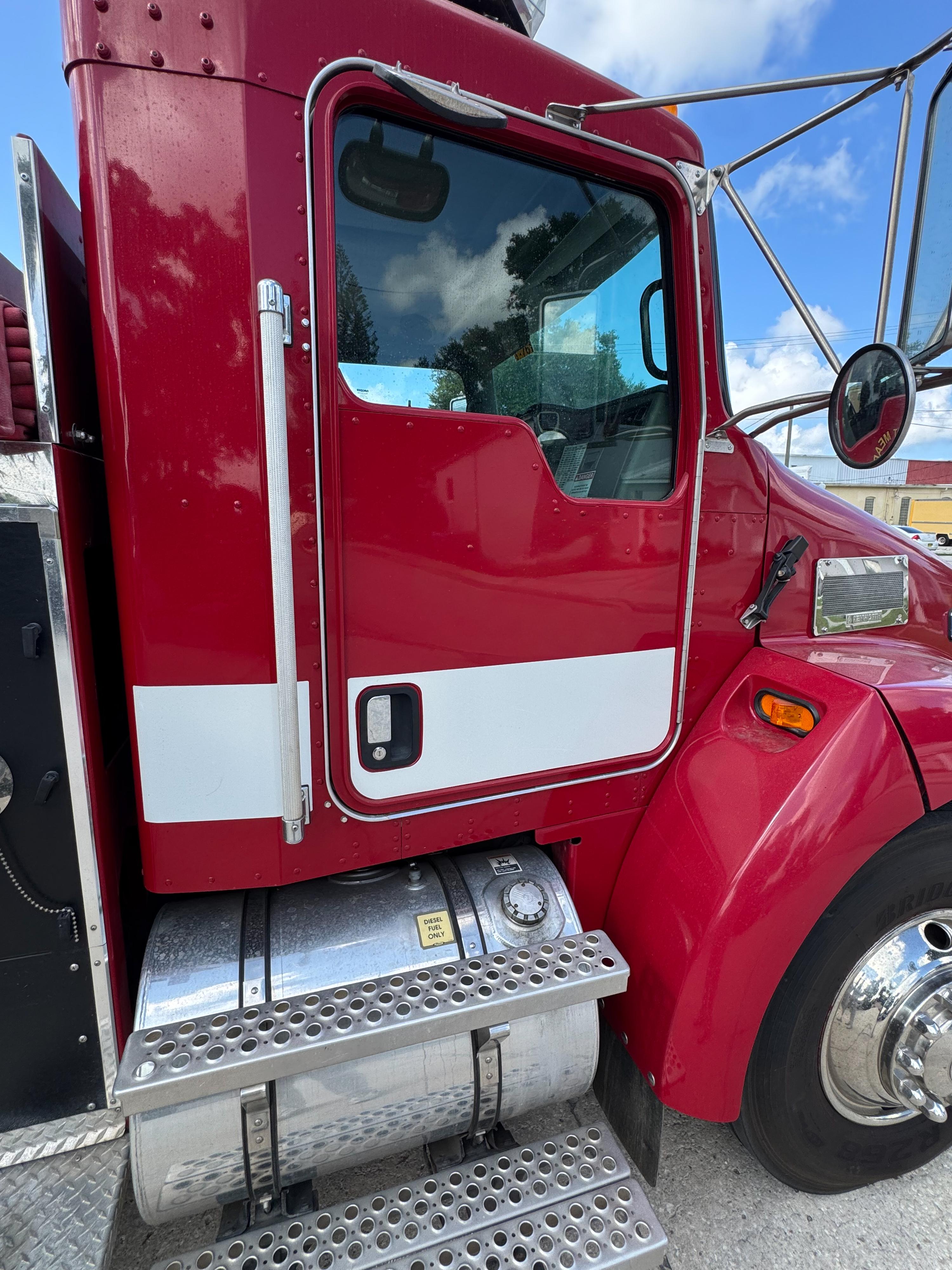 2005 Pierce Kenworth Tanker - image 15