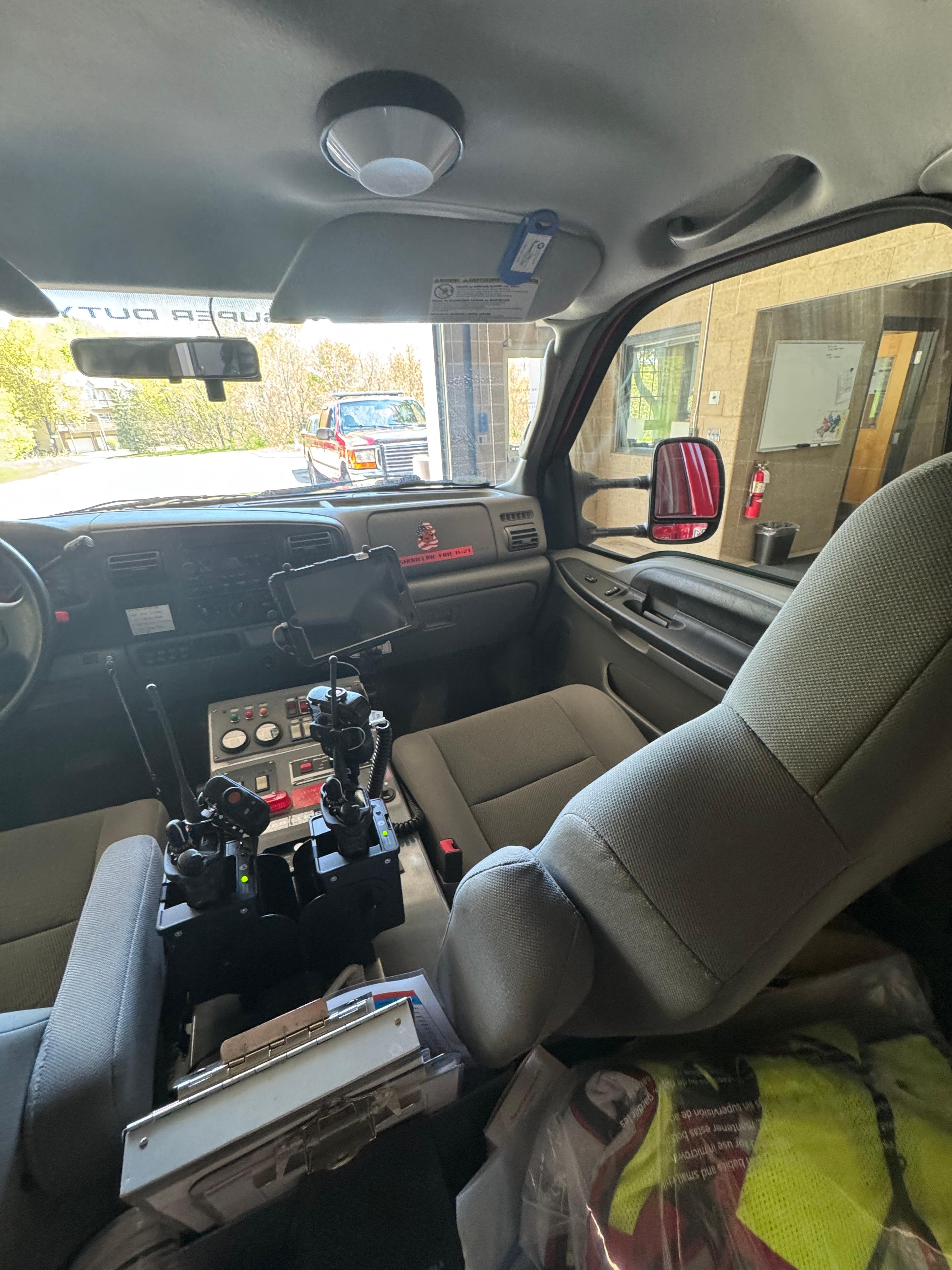 2004 Ford 4x4 Light Rescue - image 14
