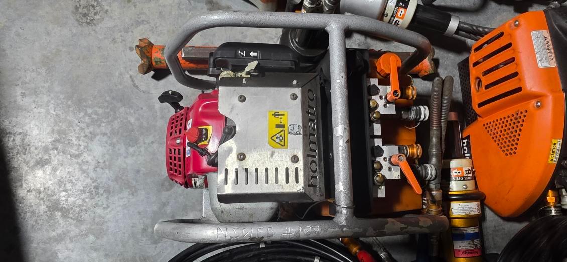 Holmatro Twin Line Hydraulic Rescue Tool Set - image 11