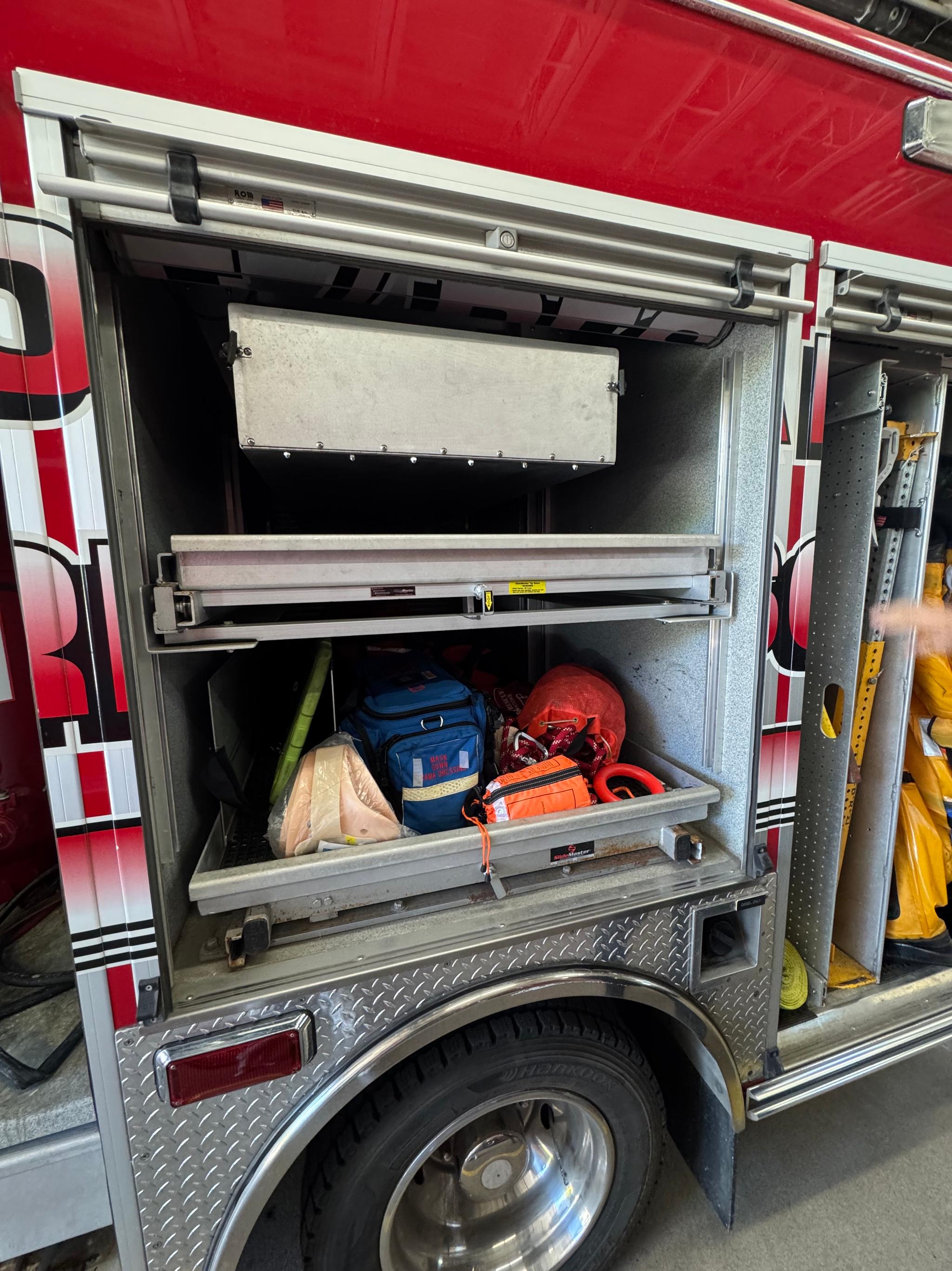 2004 Ford 4x4 Light Rescue - image 5
