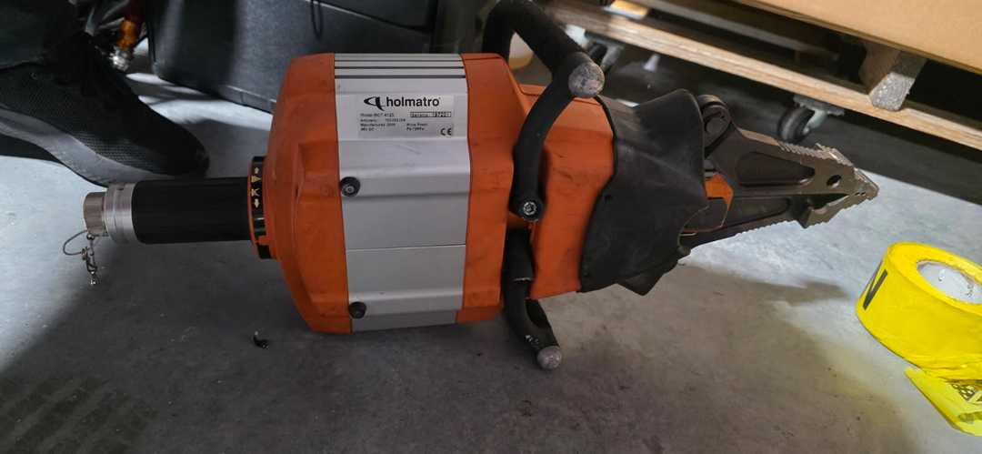 Holmatro Battery Powered Combi Tool Kit, 28V