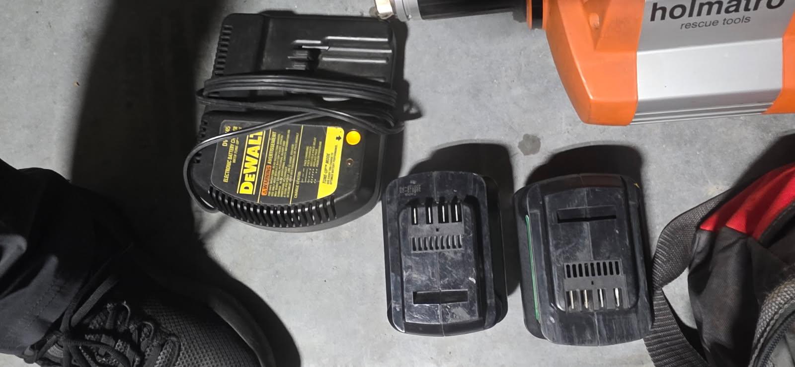 Holmatro Battery Powered Combi Tool Kit, 28V - image 6