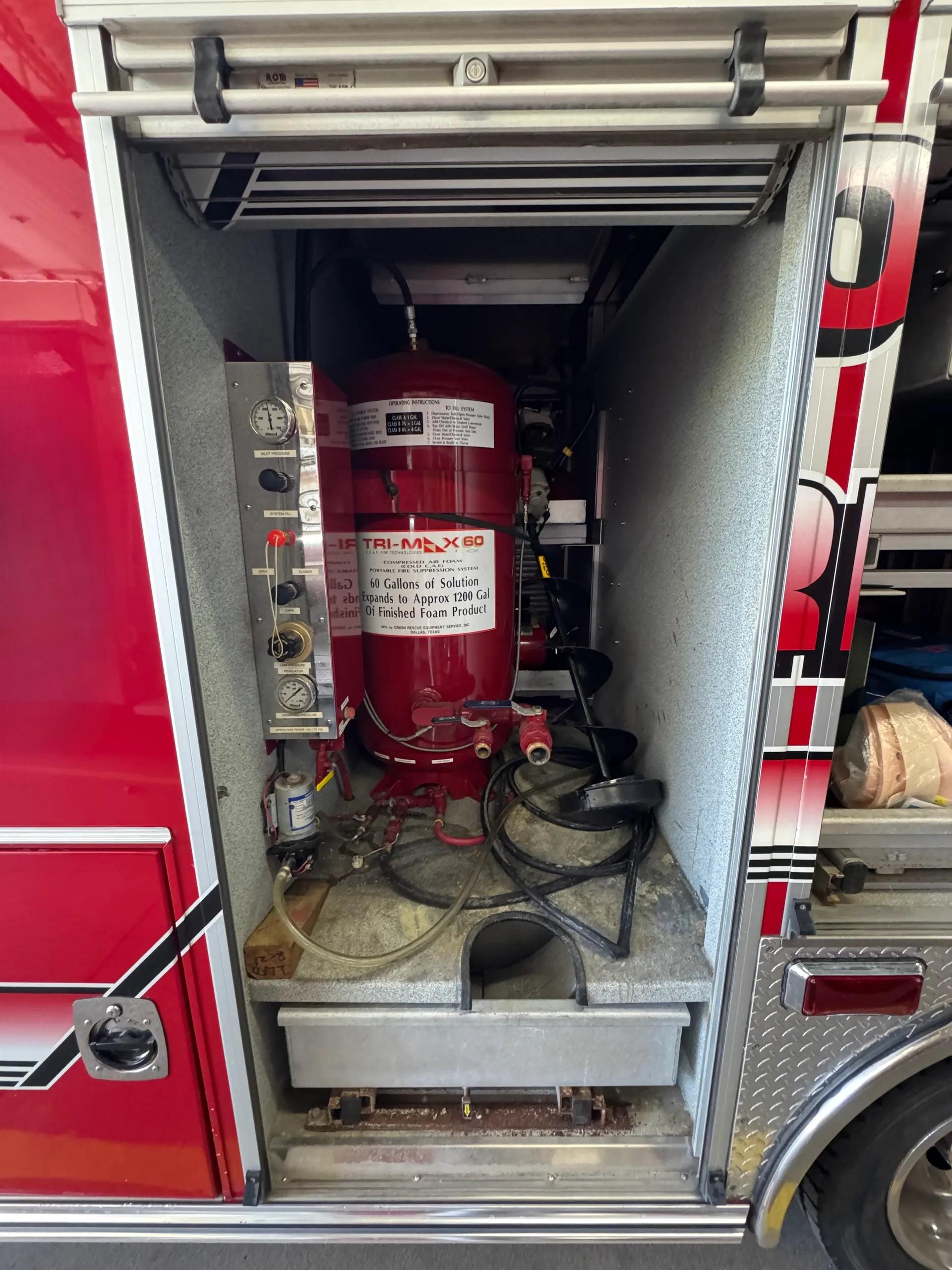 2004 Ford 4x4 Light Rescue - image 4