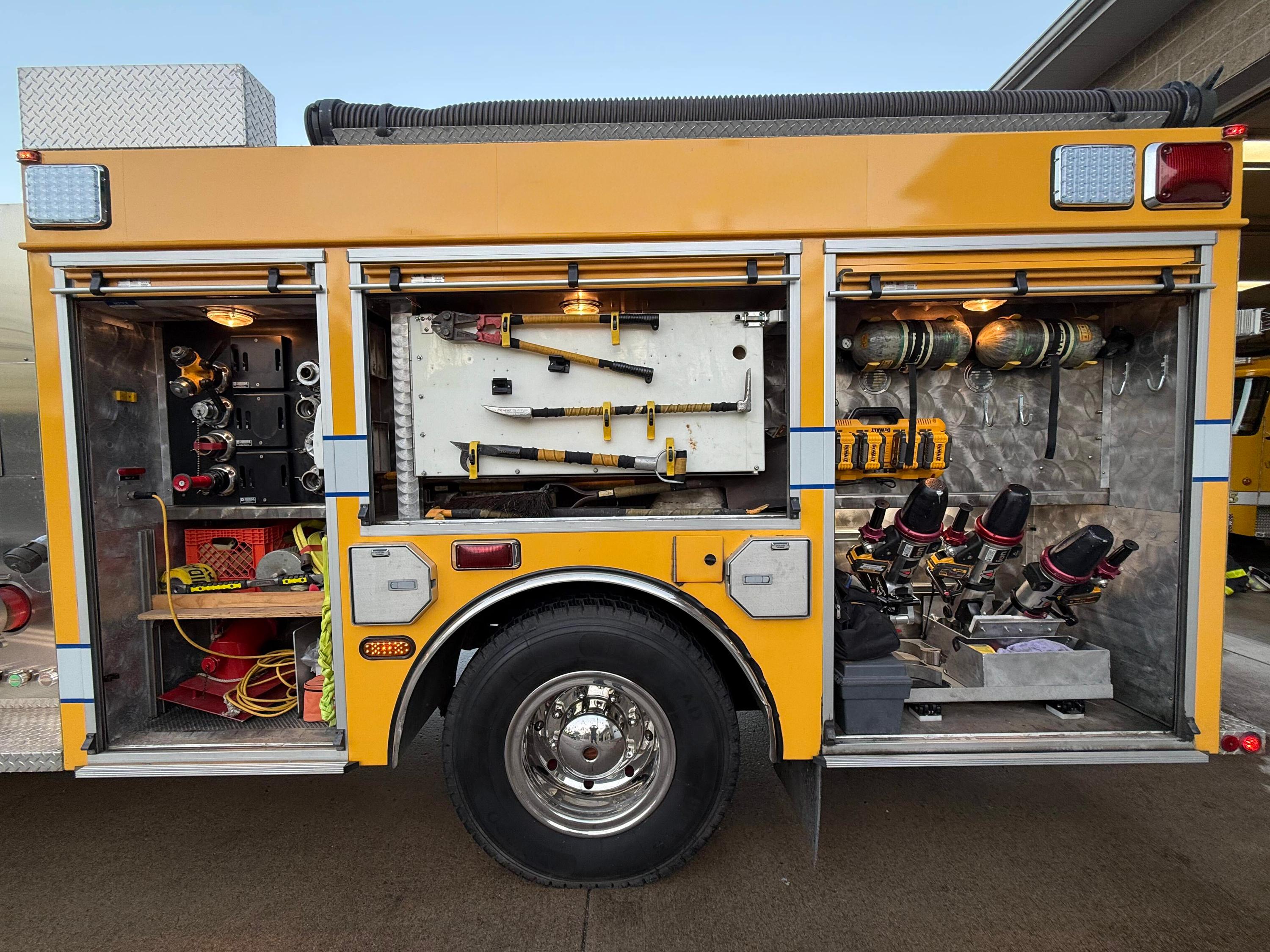 2005 4 Guys HME Pumper - image 4