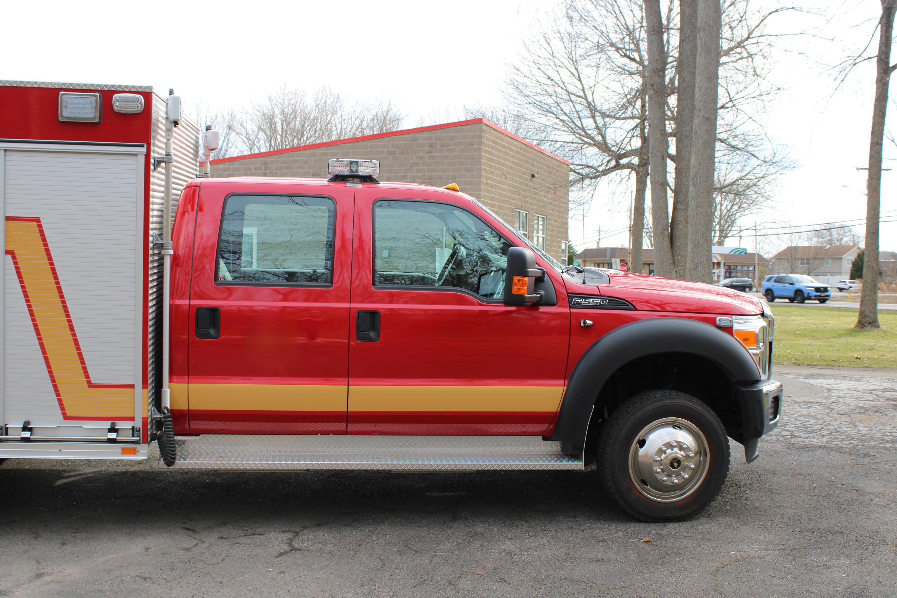 2014 4x4 Rosenbauer Ford F550 Light Rescue Truck - image 10