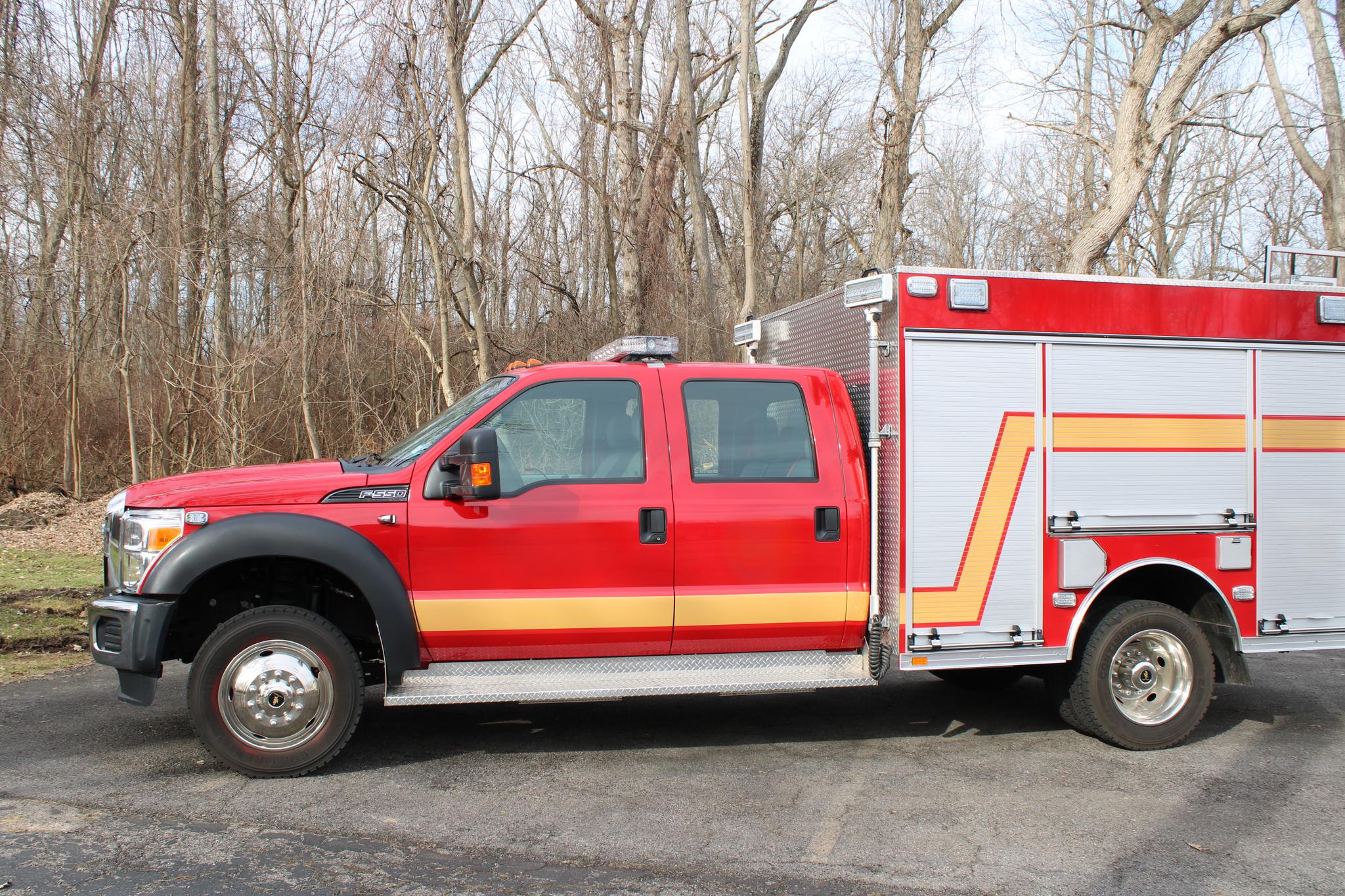2014 4x4 Rosenbauer Ford F550 Light Rescue Truck - image 4