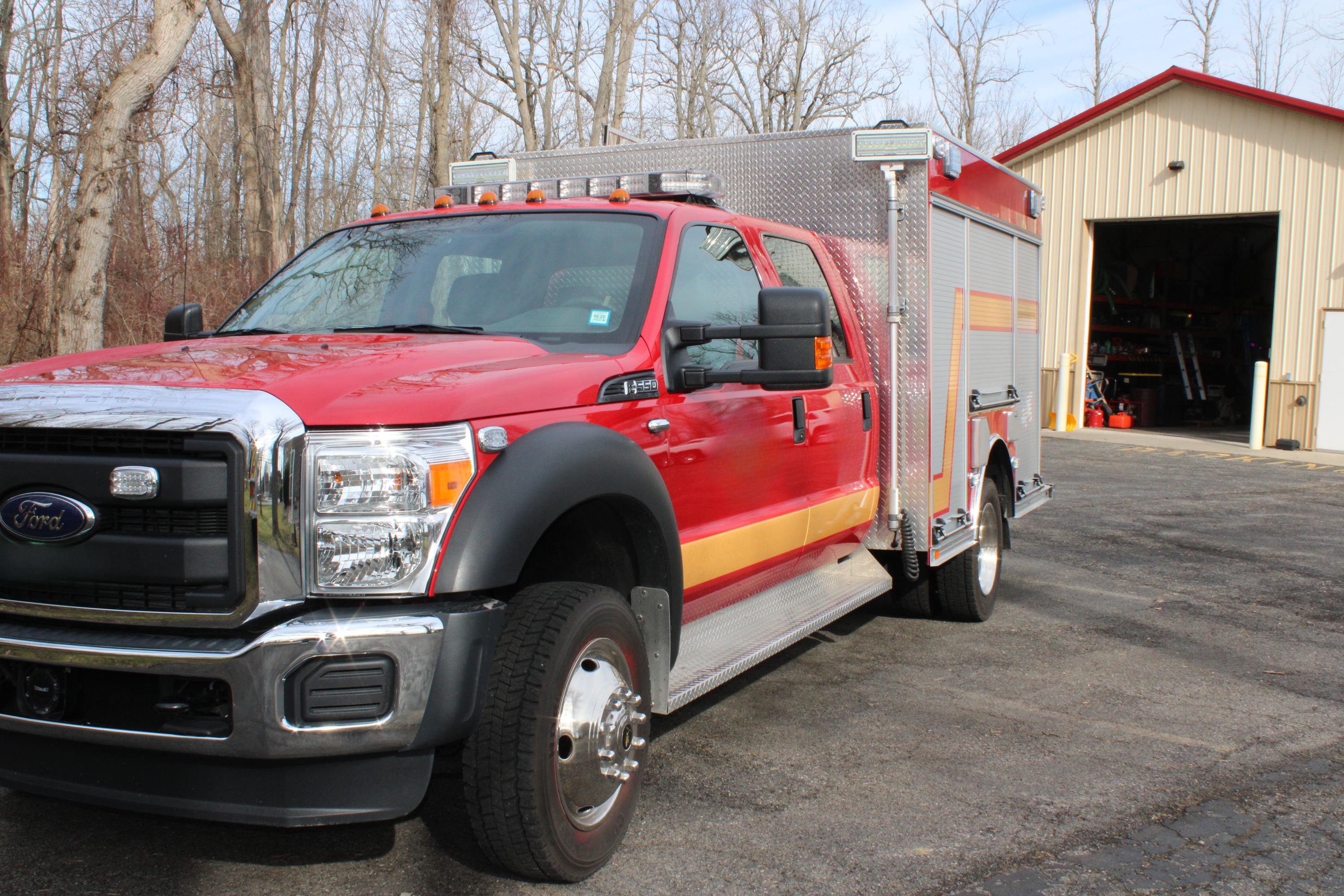 2014 4x4 Rosenbauer Ford F550 Light Rescue Truck - image 3