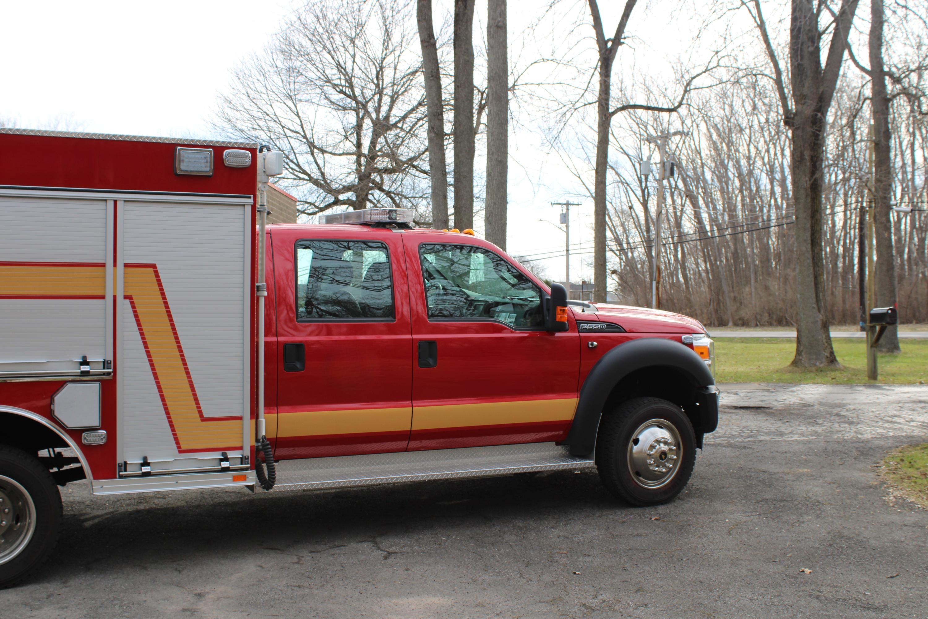 2014 4x4 Rosenbauer Ford F550 Light Rescue Truck - image 11
