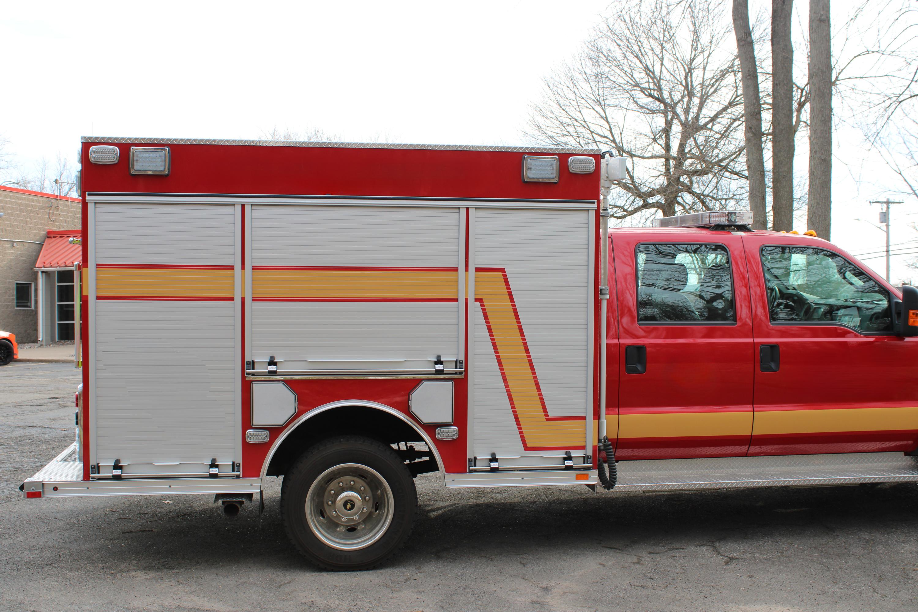 2014 4x4 Rosenbauer Ford F550 Light Rescue Truck - image 9