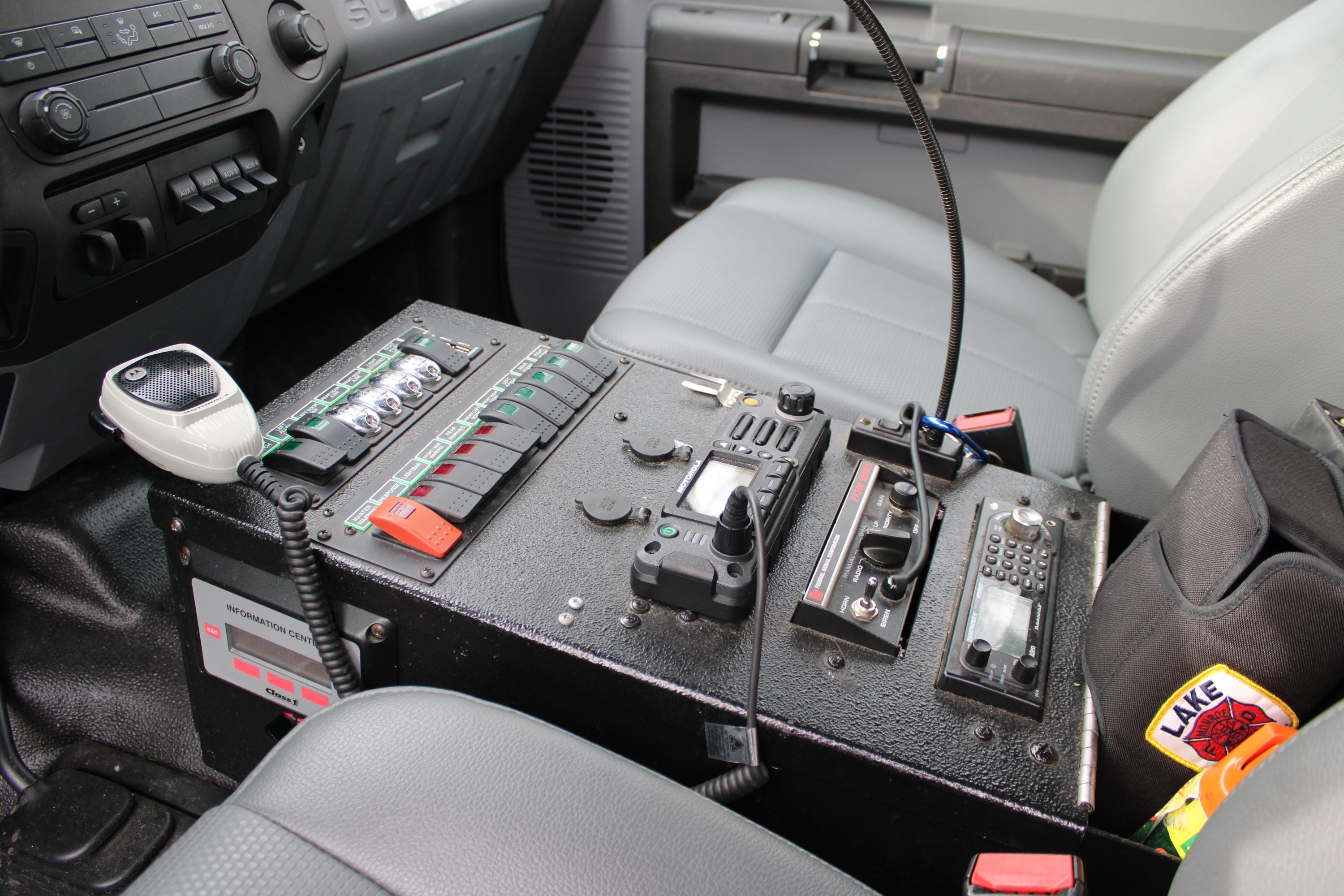 2014 4x4 Rosenbauer Ford F550 Light Rescue Truck - image 30