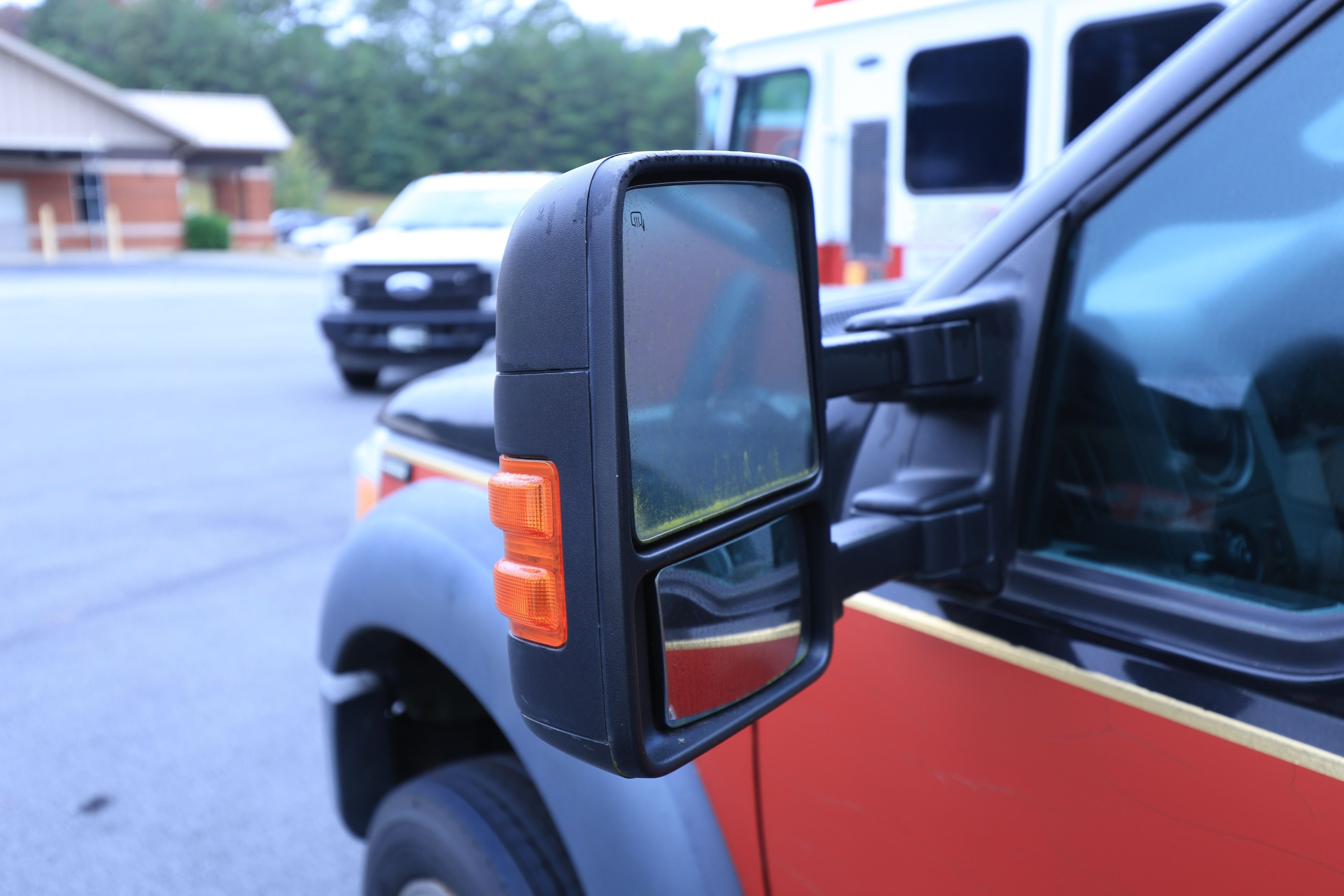 2015 E-One Ford 4x4 Light Rescue - image 49