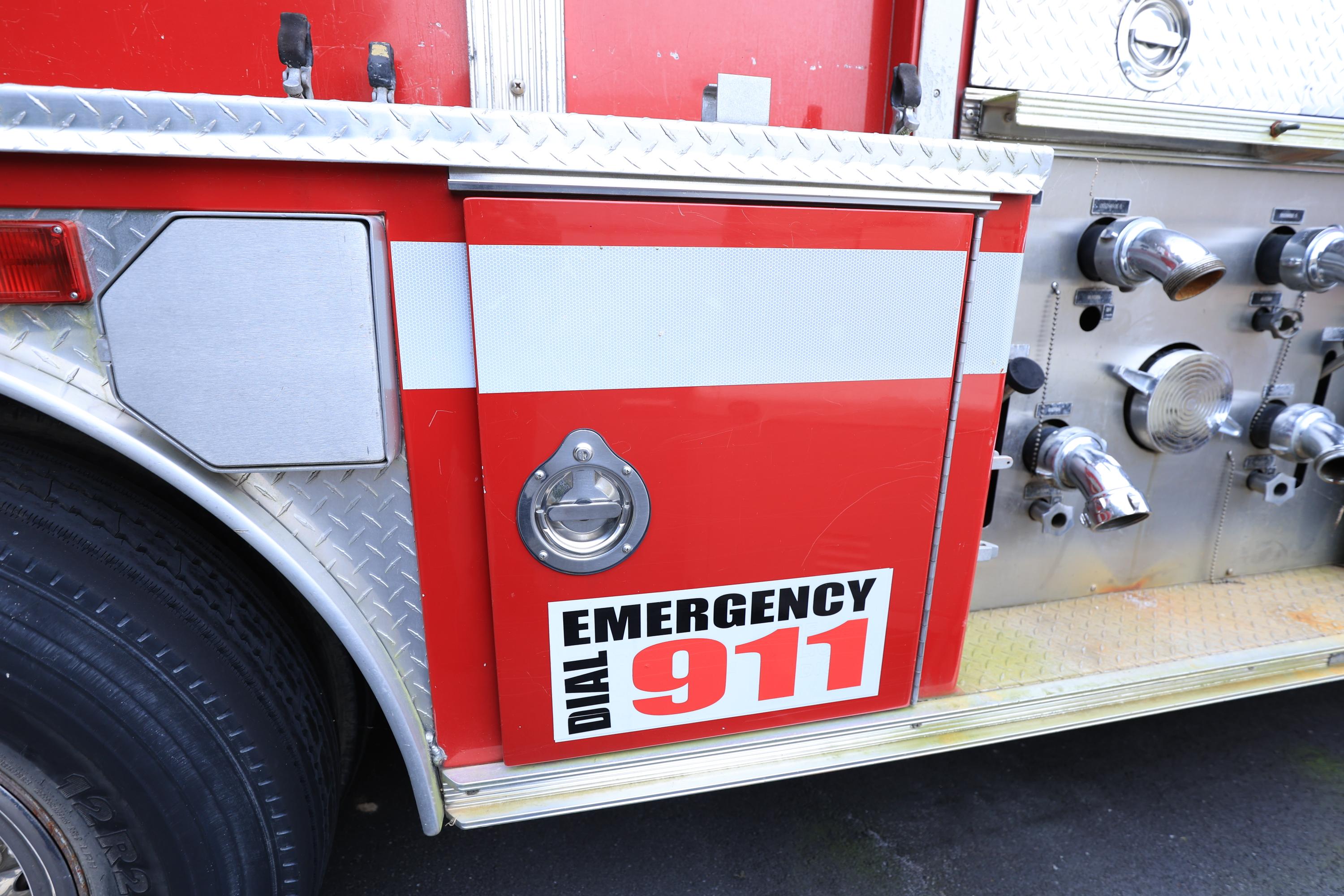 1991 E-One Cyclone Pumper - image 15