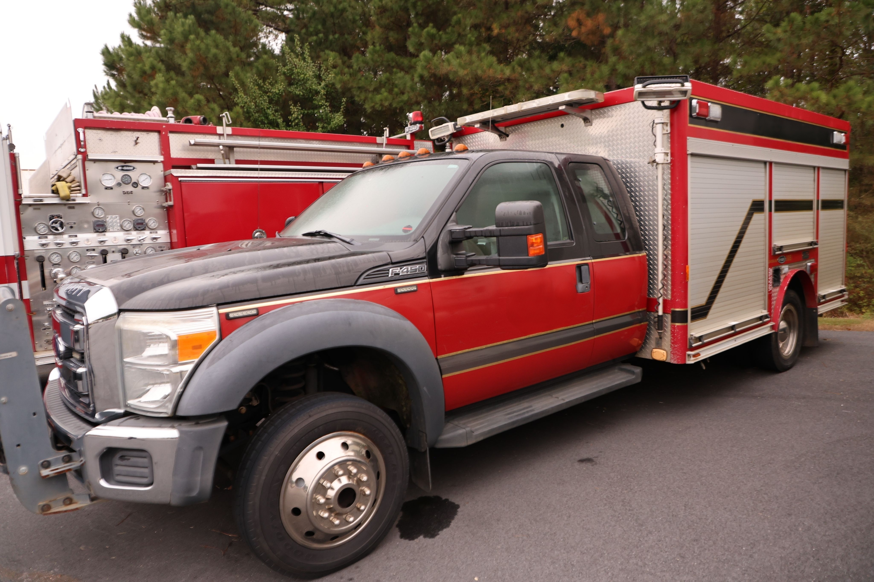 2015 E-One Ford 4x4 Light Rescue - image 3