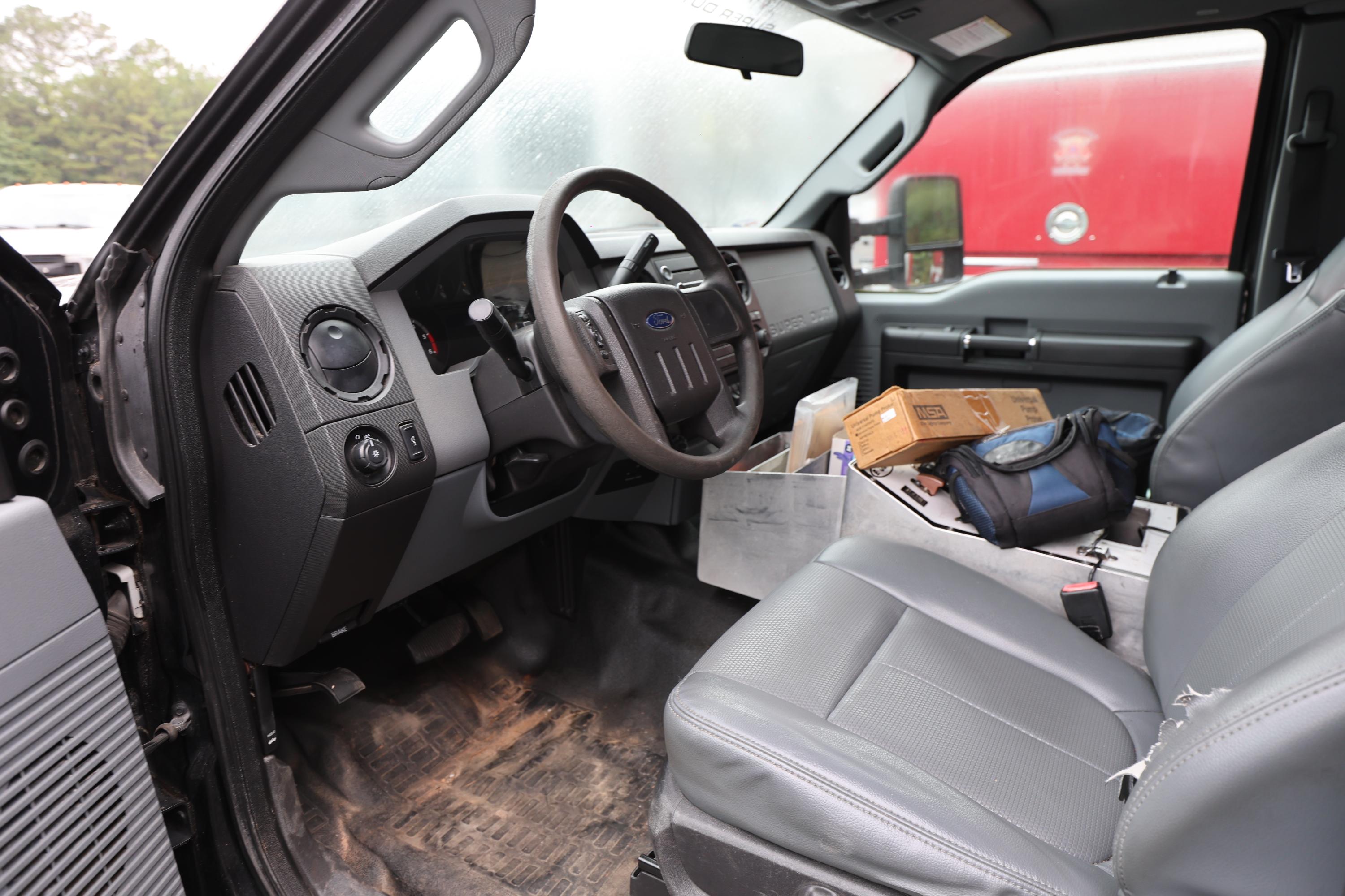 2015 E-One Ford 4x4 Light Rescue - image 8